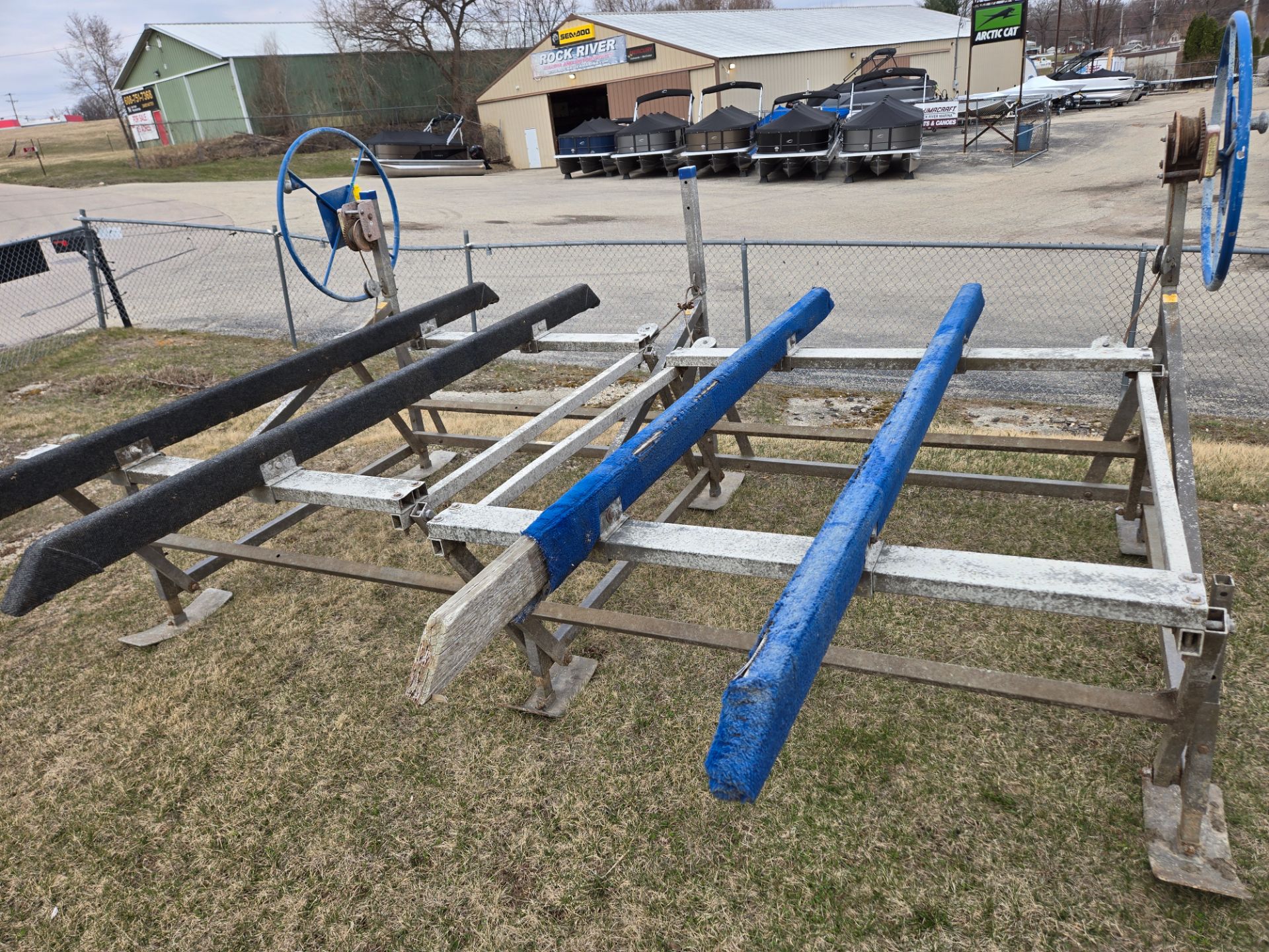 ShoreMaster Double Cantilever 1200# in Edgerton, Wisconsin - Photo 4