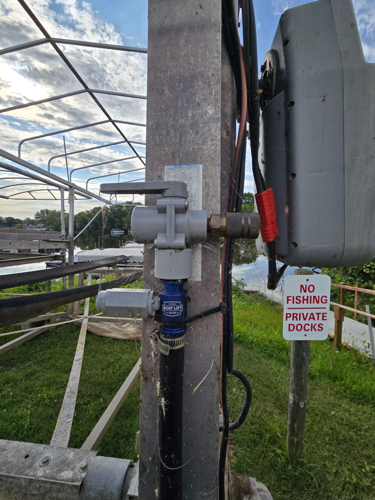 Hewitt Lifts & Roll-A-Dock L0A36-120X109 in Edgerton, Wisconsin - Photo 3