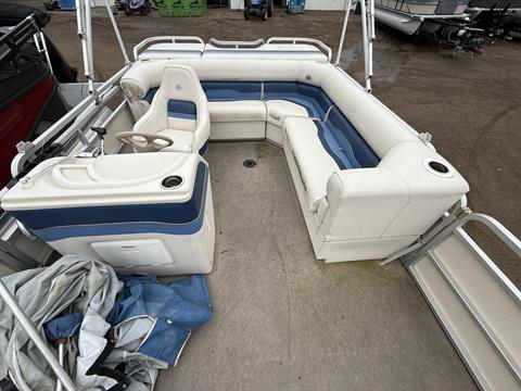 2001 Smoker Craft 824 Sunsport Cruise in Edgerton, Wisconsin - Photo 6