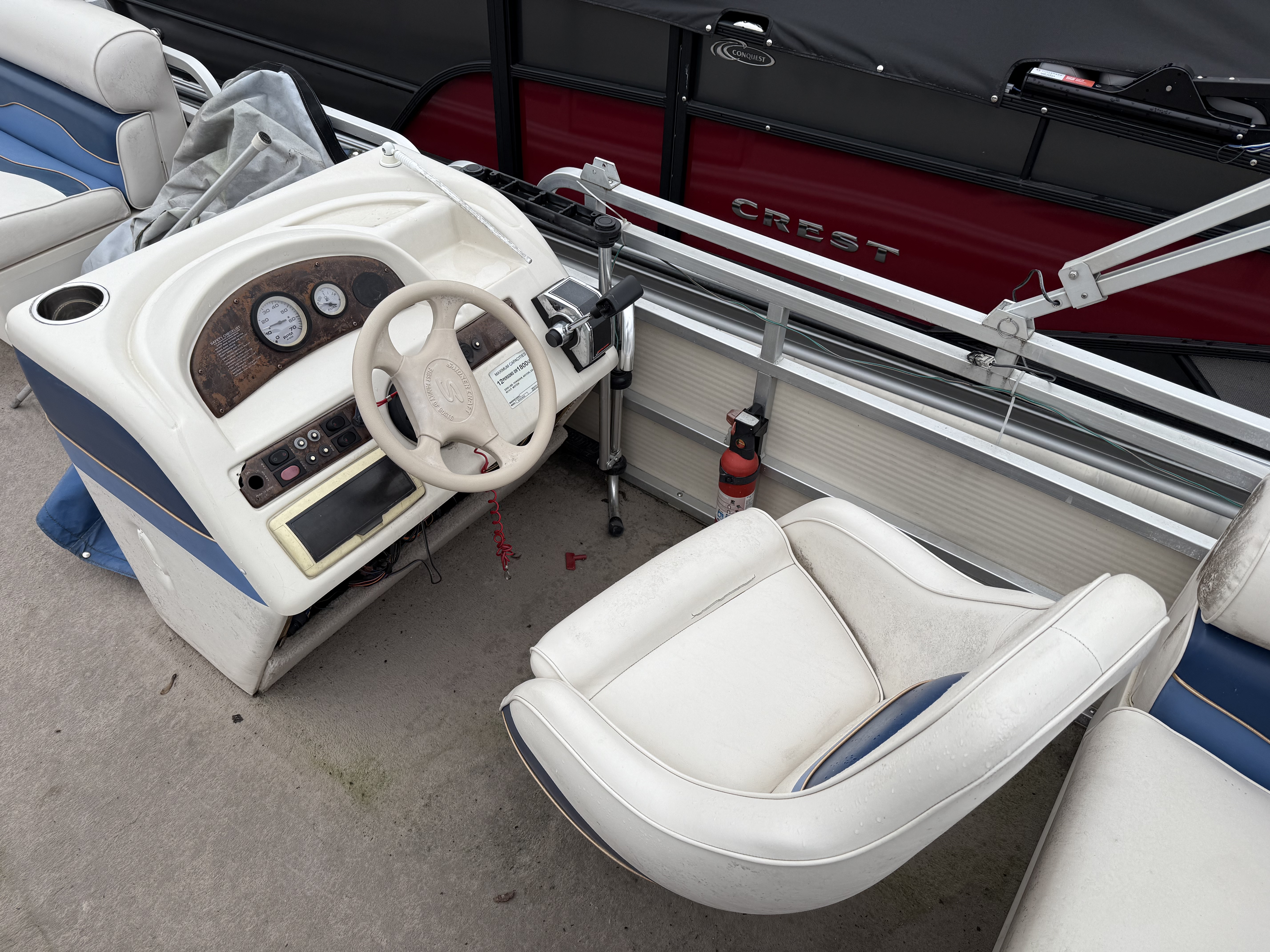 2001 Smoker Craft 824 Sunsport Cruise in Edgerton, Wisconsin - Photo 10