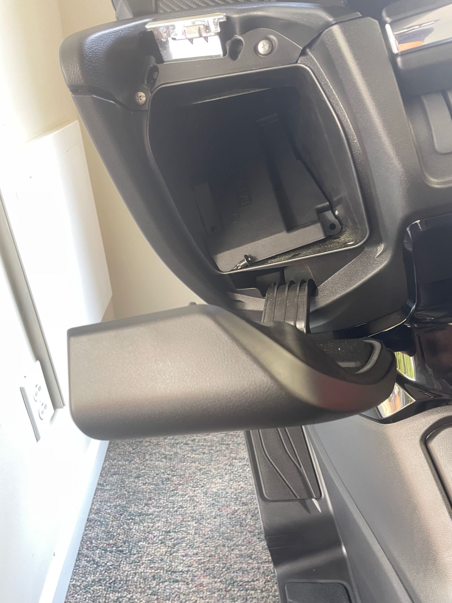 2023 Suzuki Burgman 400 in Cary, North Carolina - Photo 13