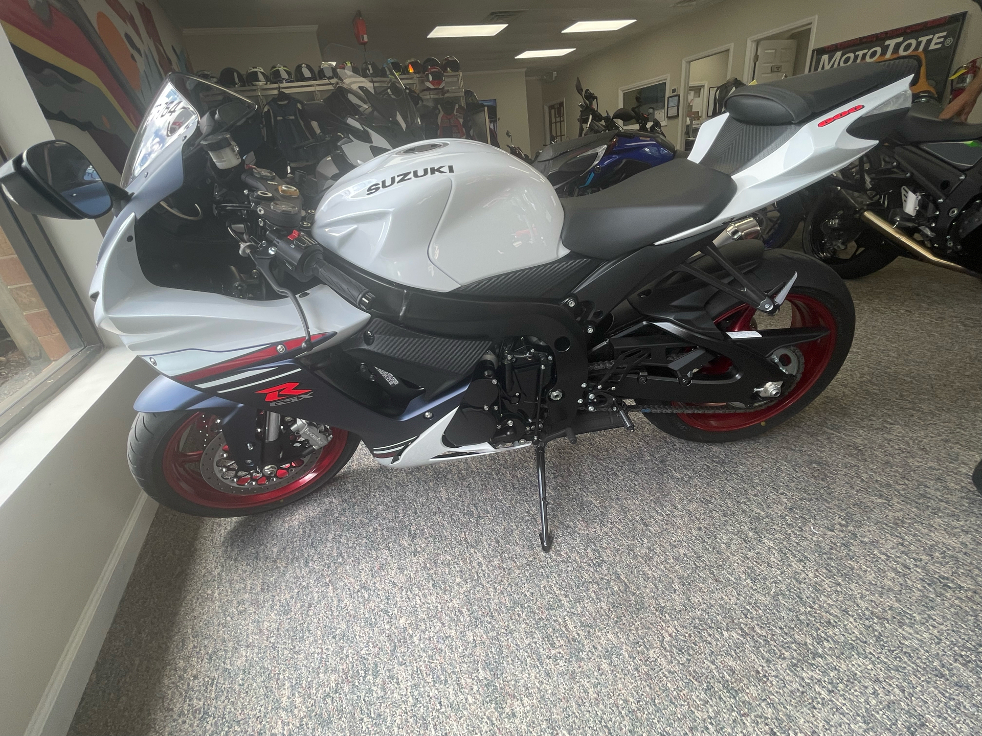 2025 Suzuki GSX-R600 in Cary, North Carolina - Photo 3