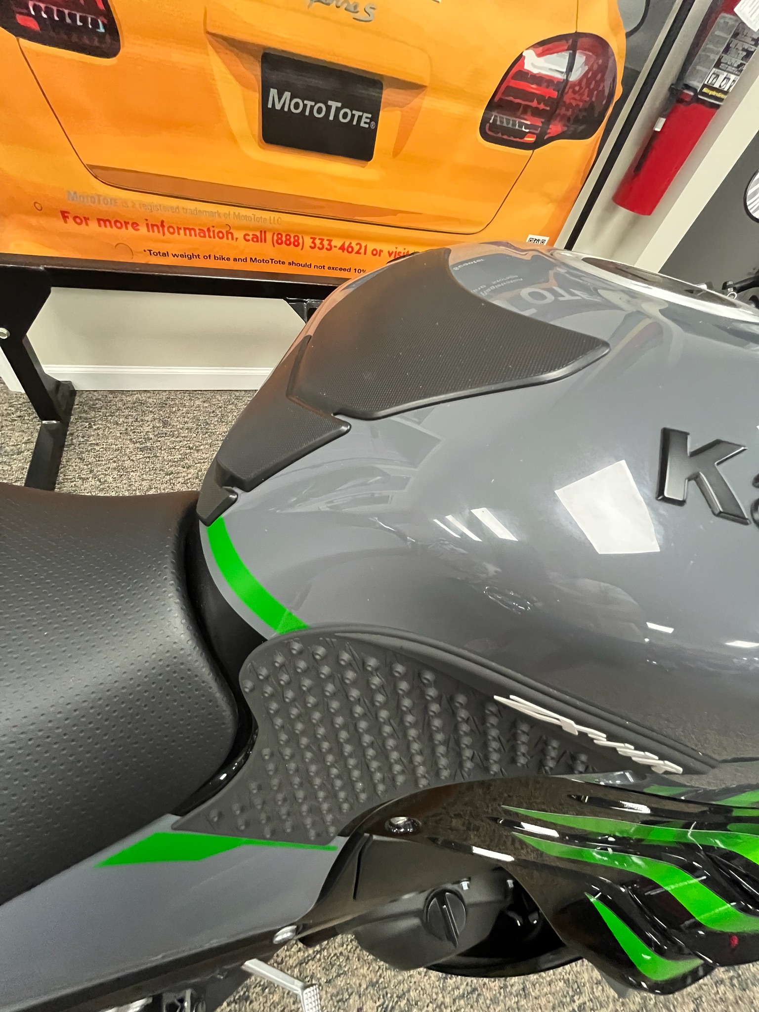 アールグレイ Certified Pre-Owned 2021 Kawasaki Ninja ZX-14R ABS Motorcycles in