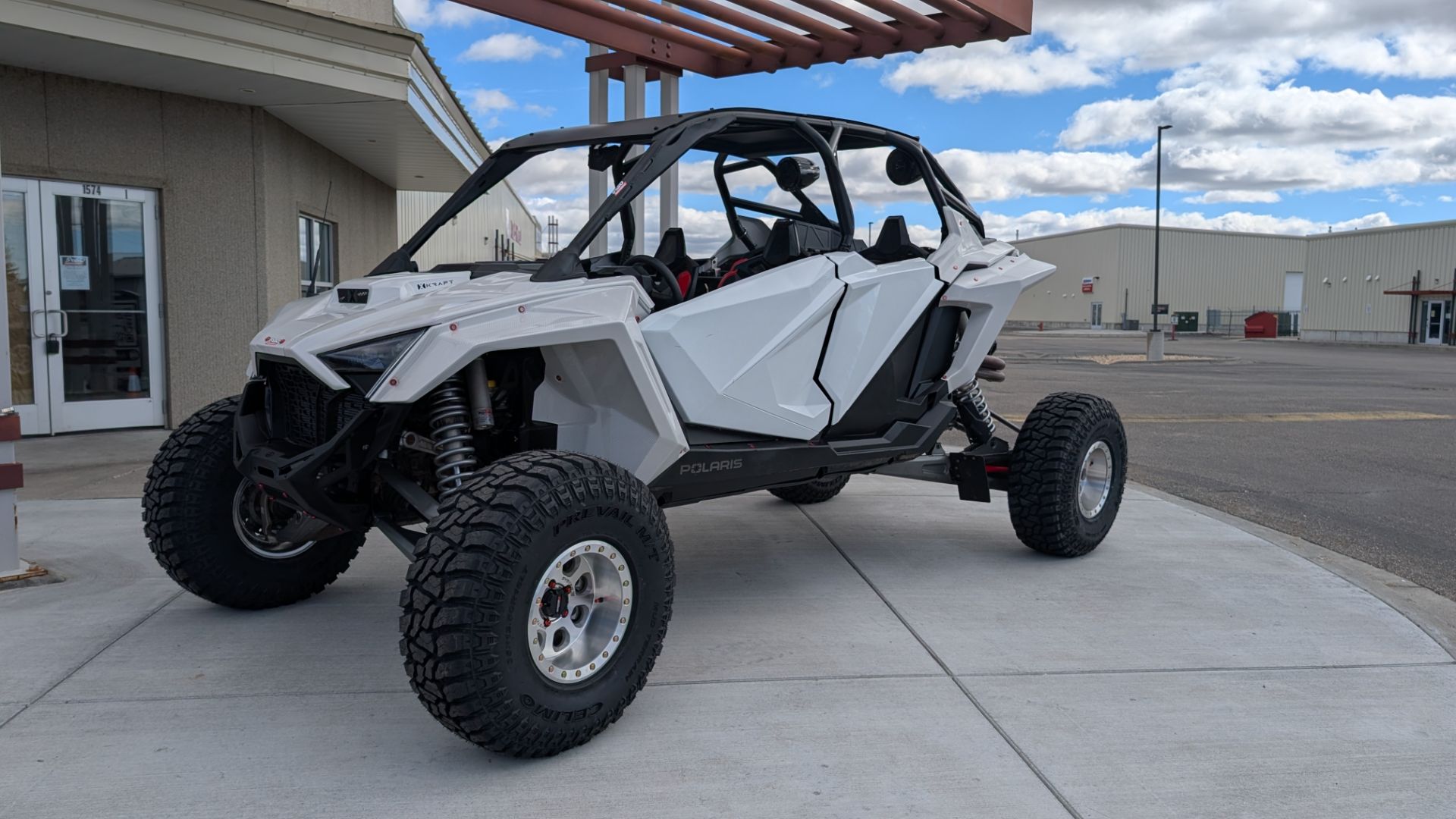 2023 Polaris RZR Pro R 4 Premium 2