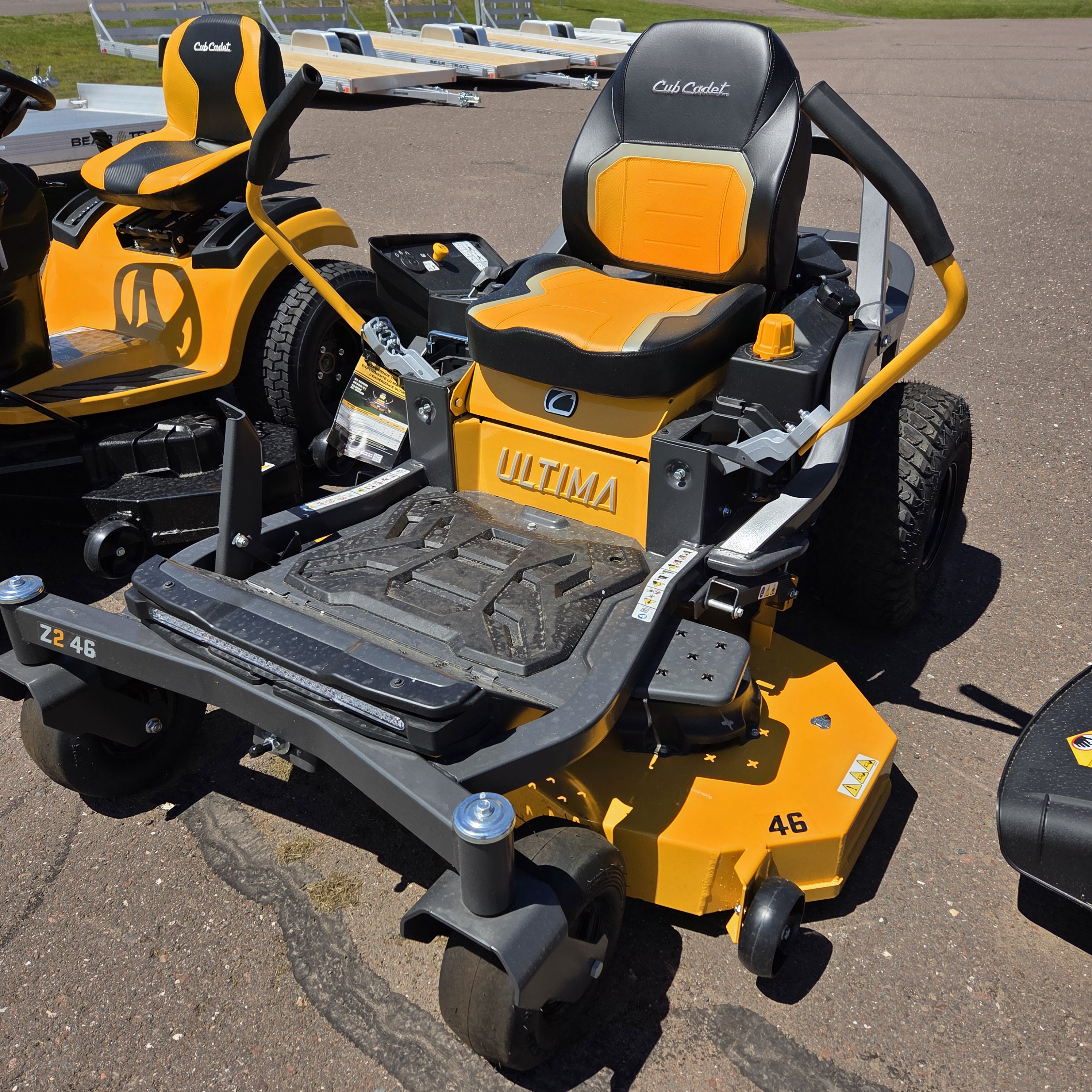 セキュリティ・セーフティ A rai CTZ New Cub Cadet Z2 46 in. Kawasaki FR651V 21.5 hp Lawn Mowers