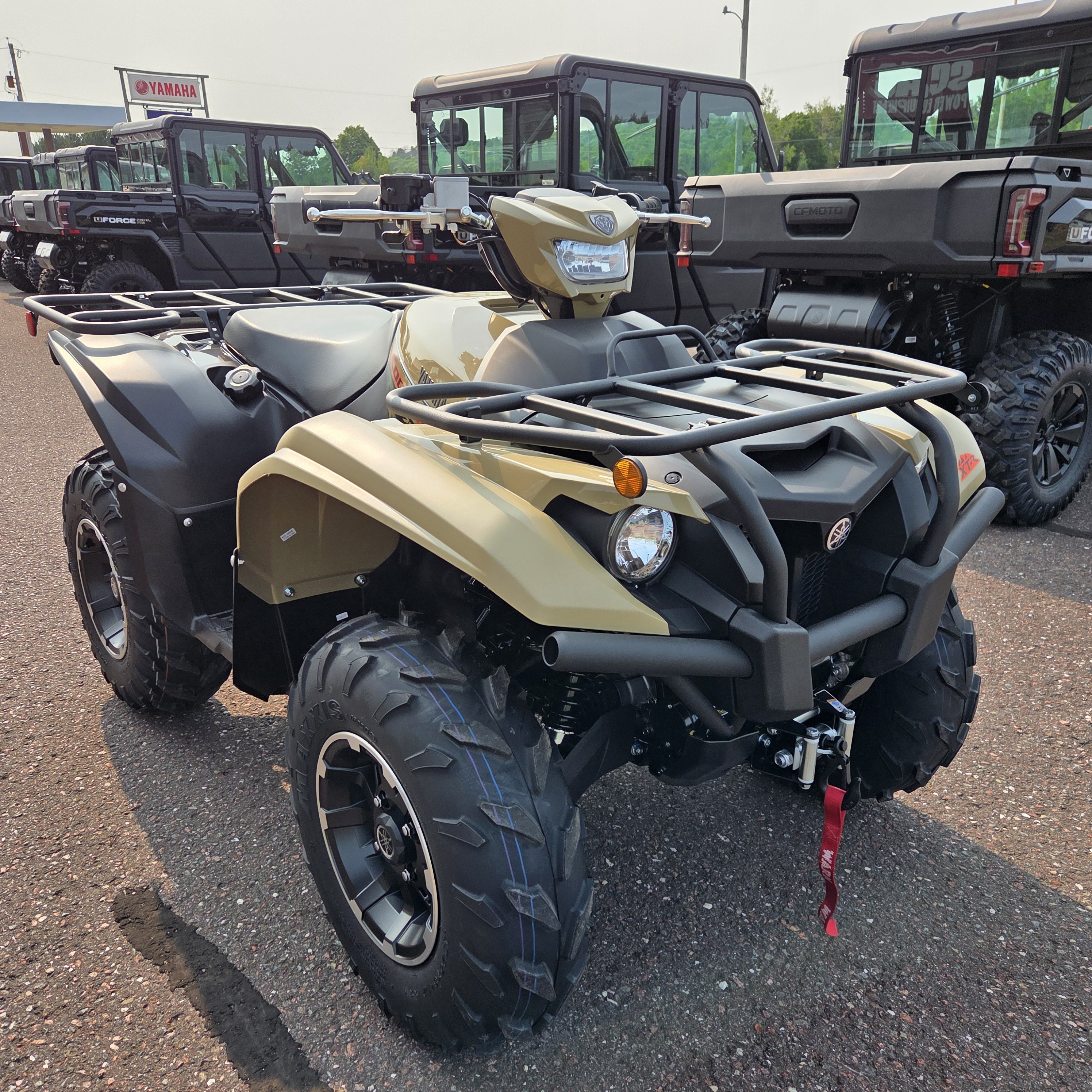 2027 Yamaha Kodiak 700 EPS XT-R 4