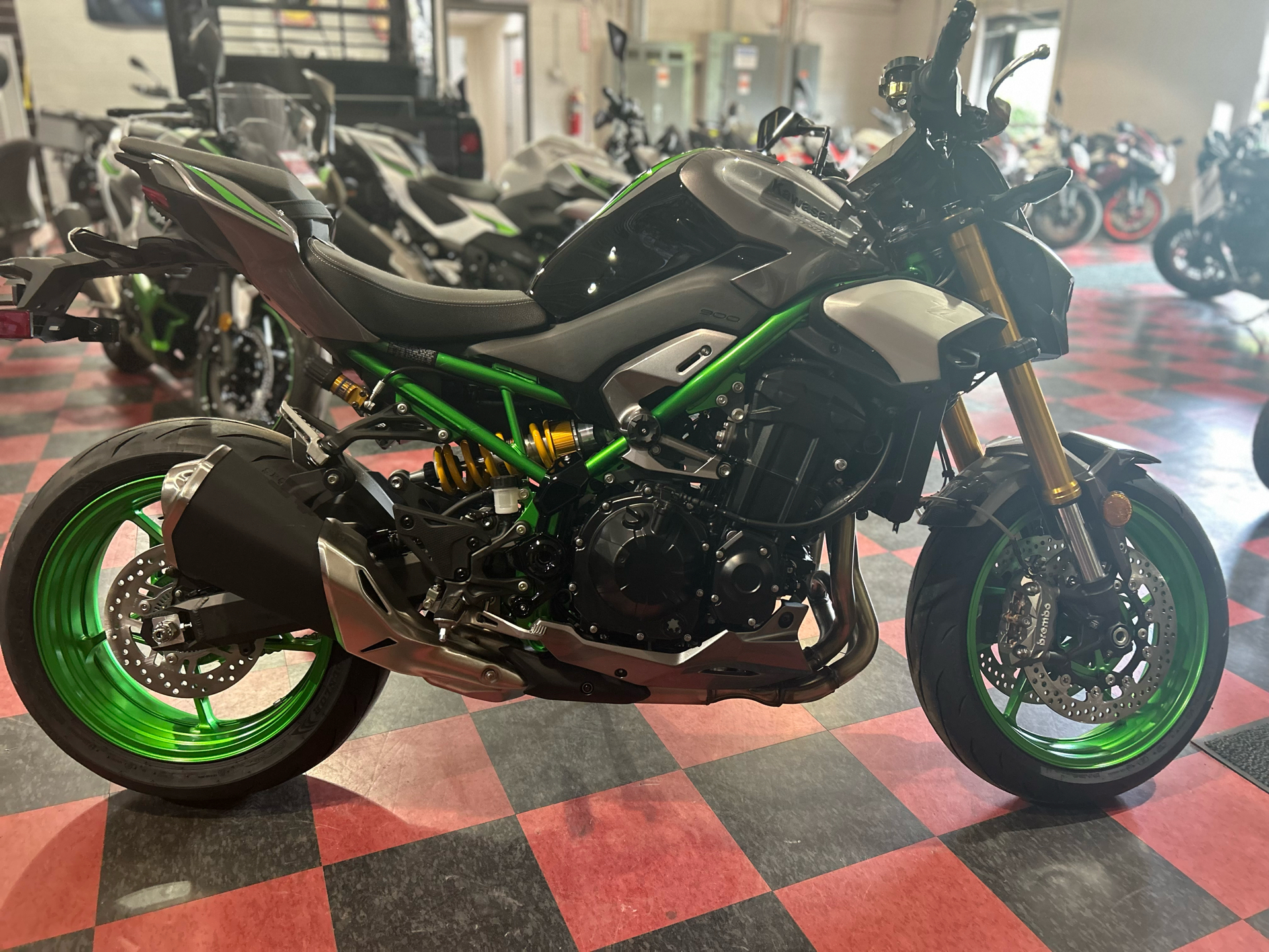 New 2025 Kawasaki Z900 SE ABS, Williamson NY | Specs, Price