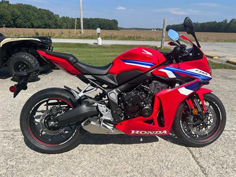 2026 Honda CBR650R E-Clutch — photo 1 of 8