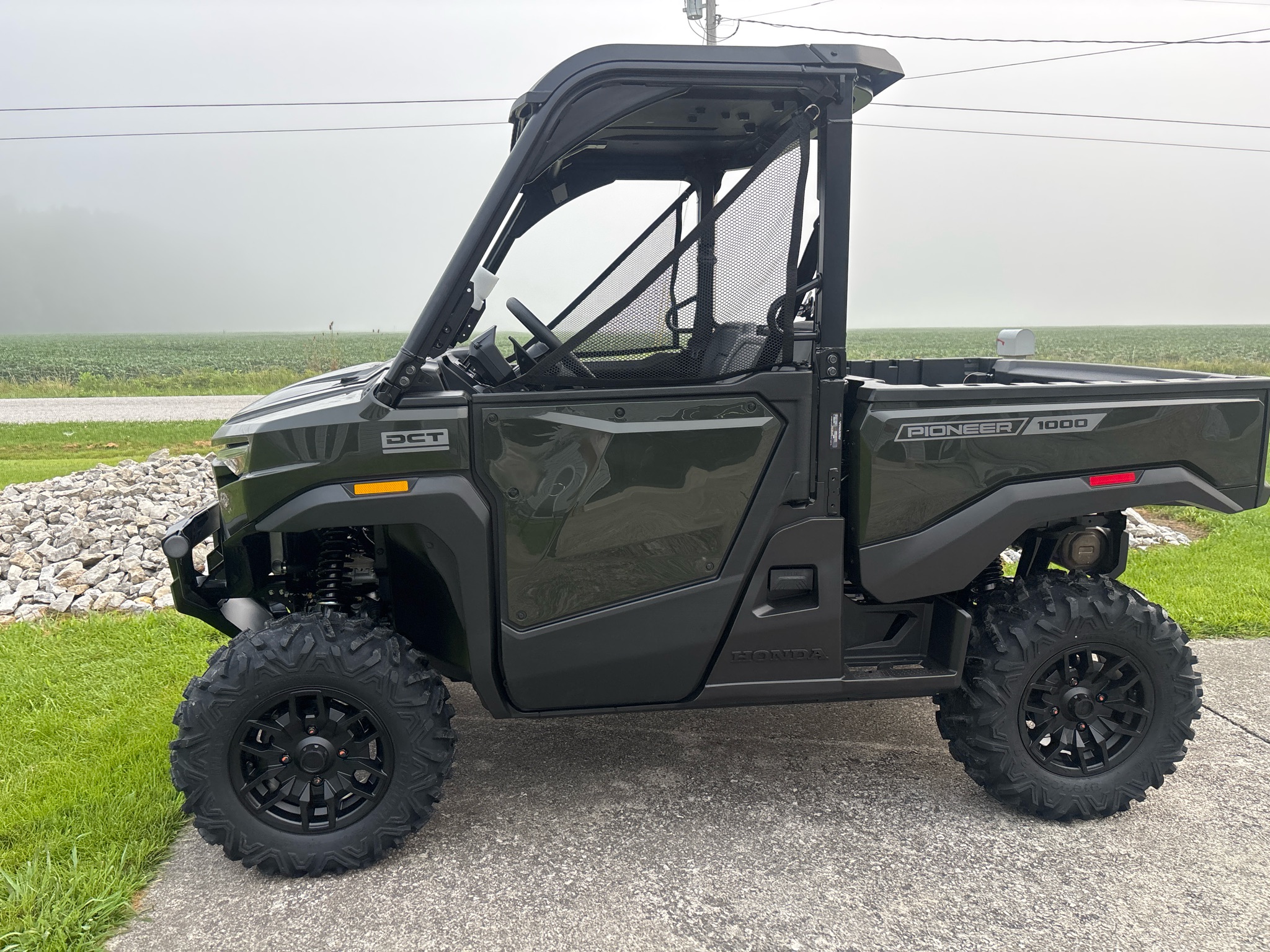 2026 Pioneer 1000 Deluxe