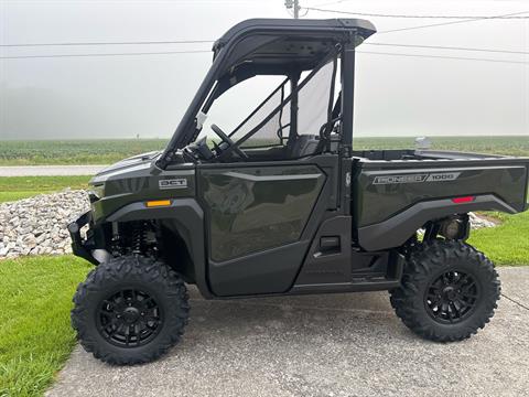 2026 Honda Pioneer 1000 Deluxe — photo 1 of 8
