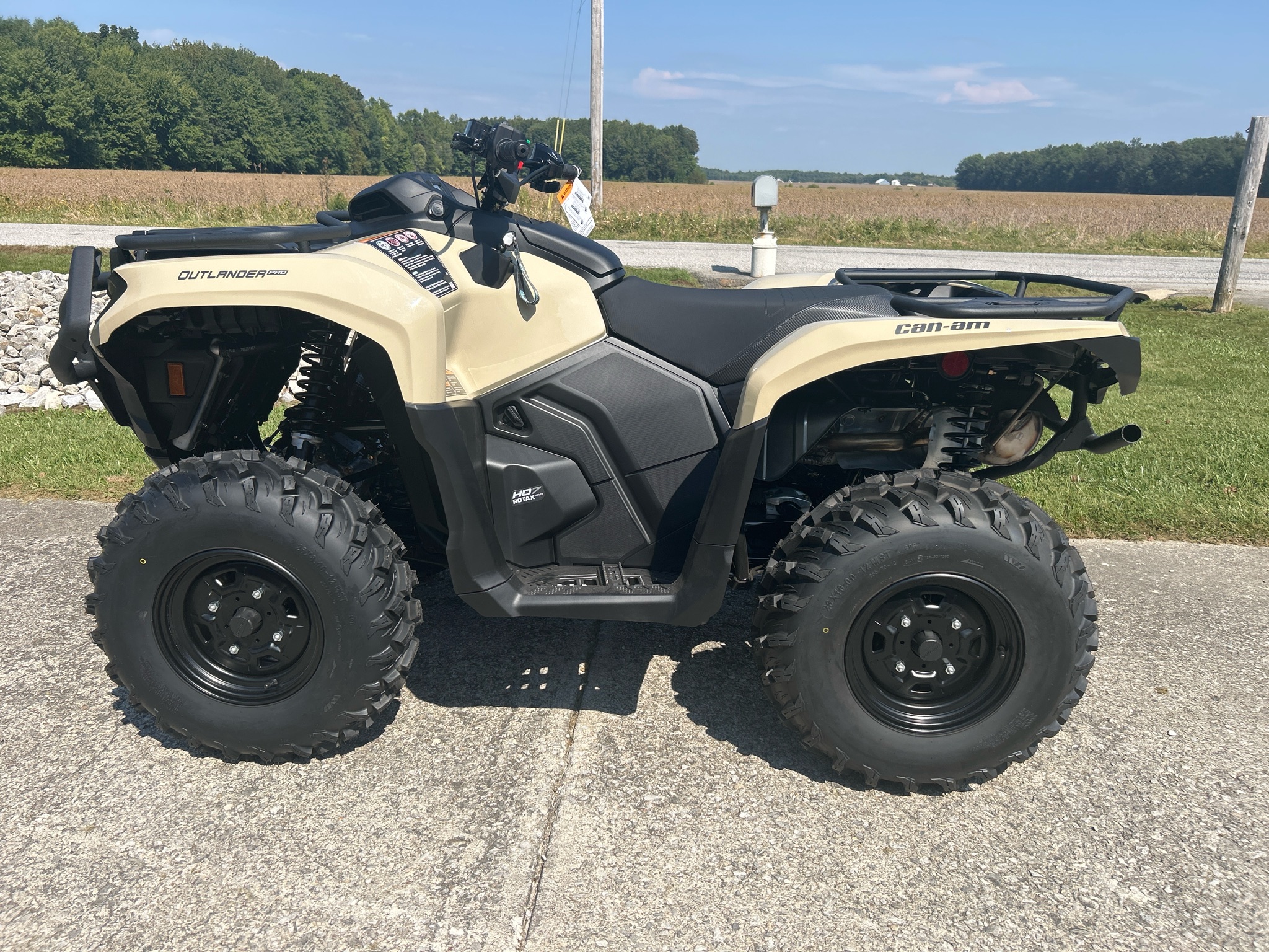 2026 Outlander PRO HD7
