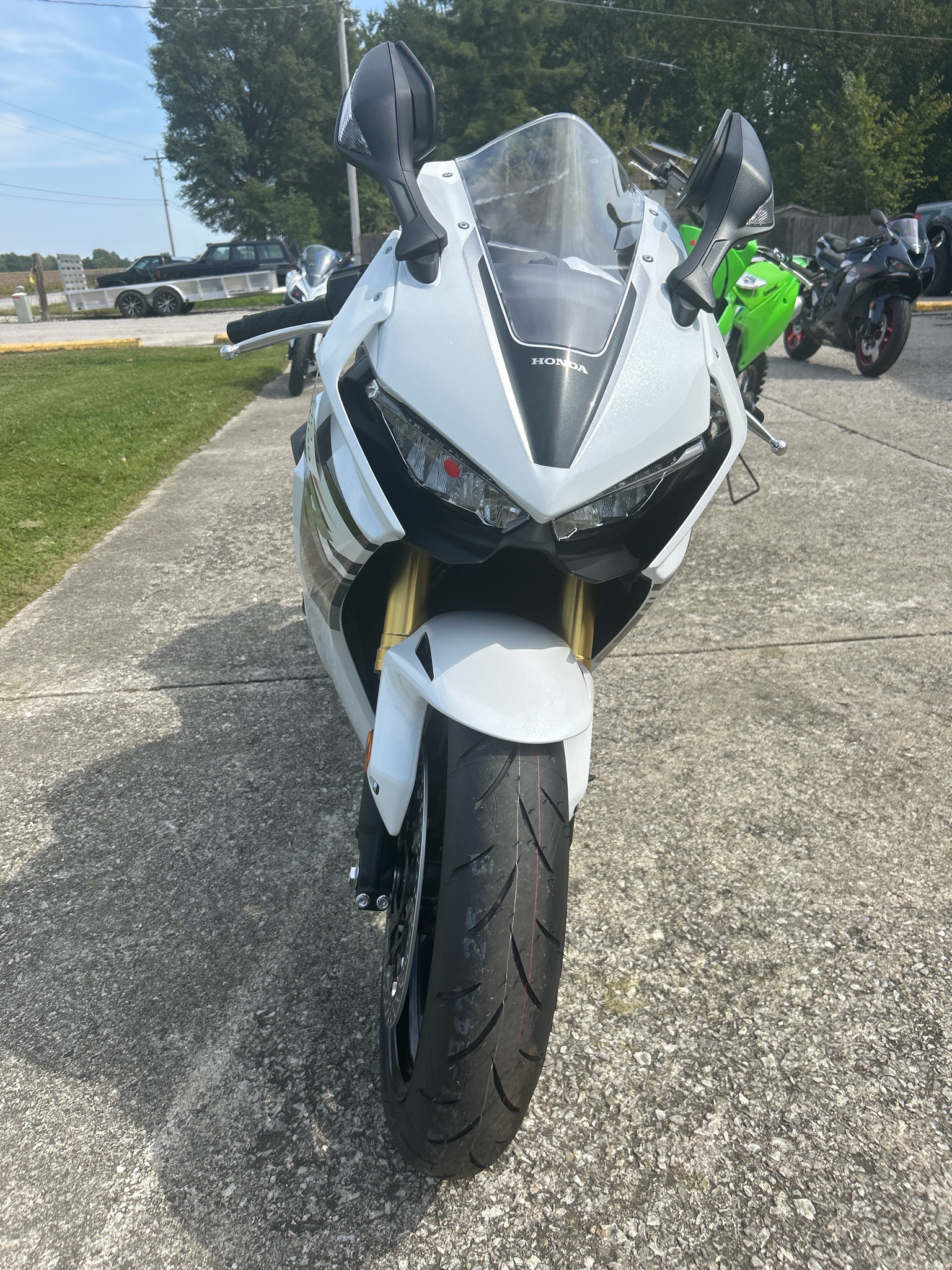 2027 Honda CBR1000RR 3