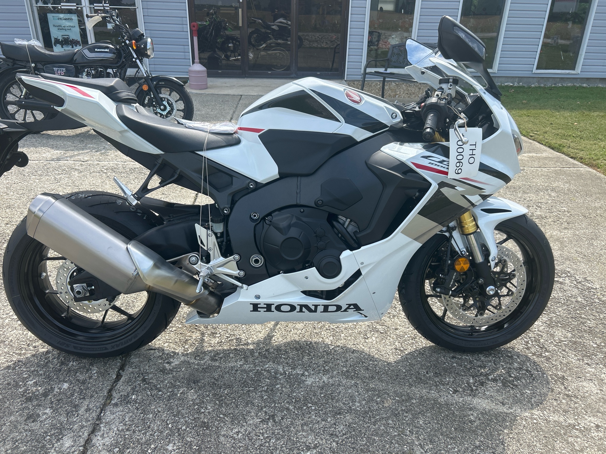 2027 Honda CBR1000RR 5
