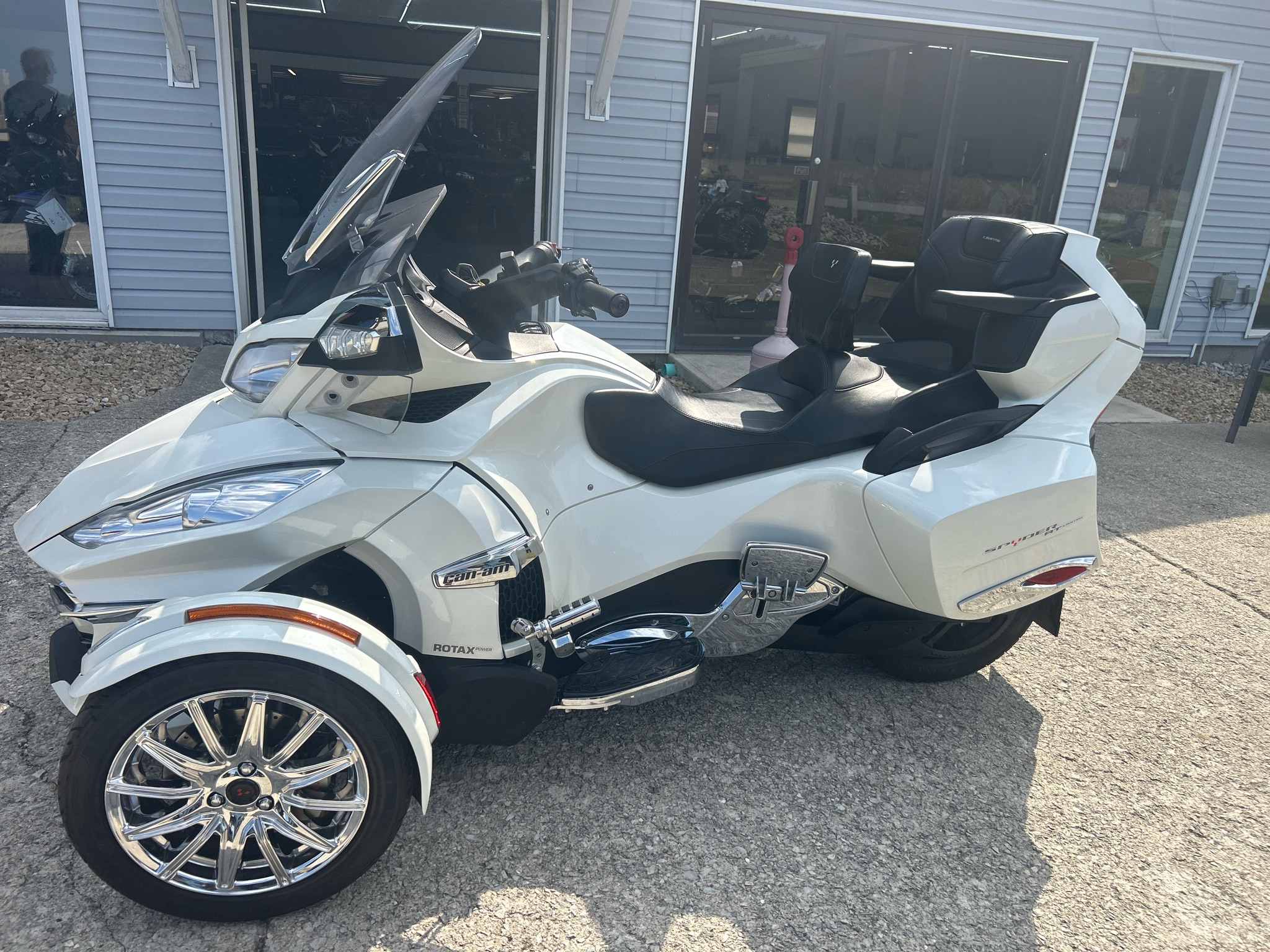 2017 SPYDER RT LIMITED