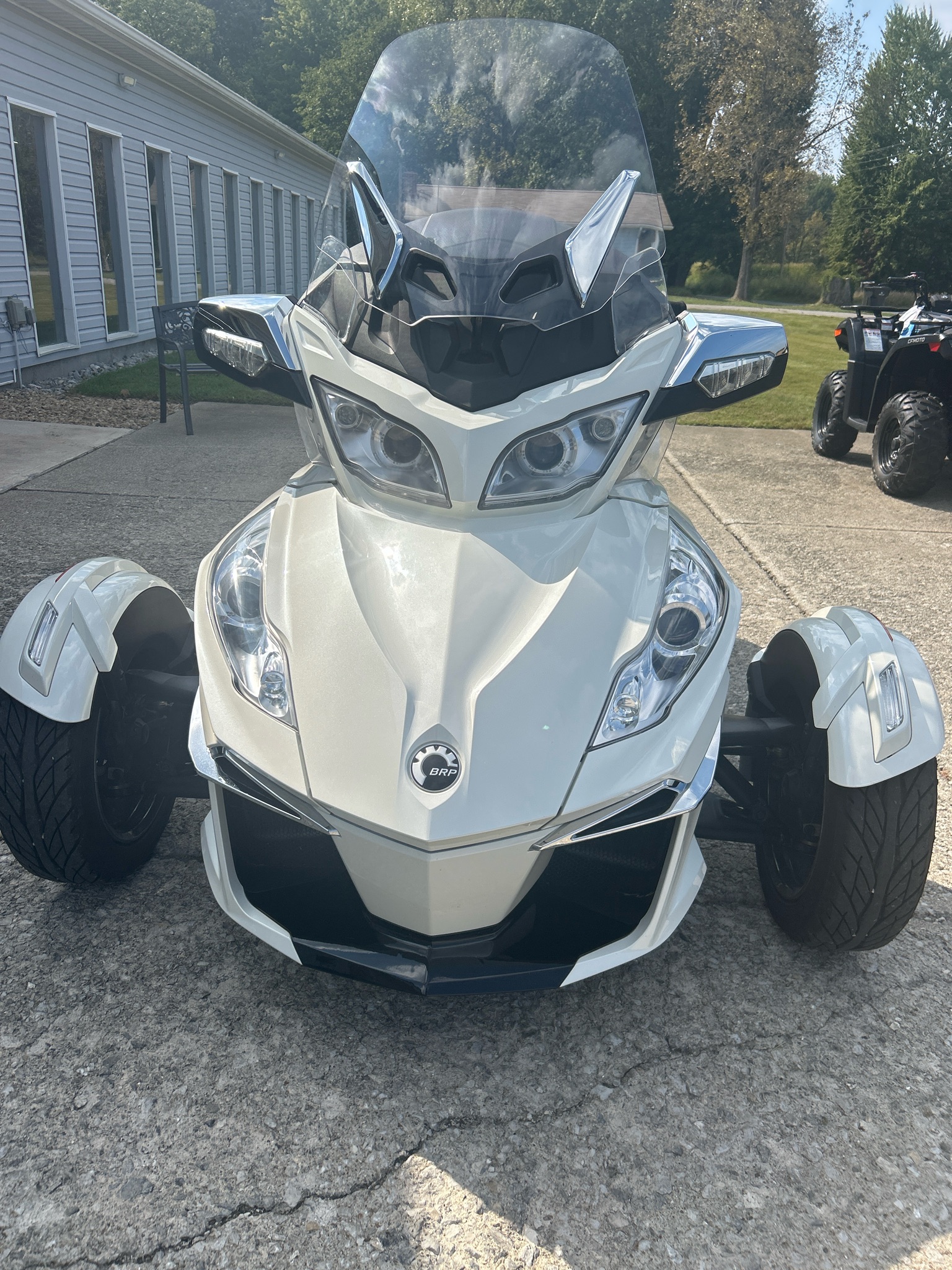 2017 Can-Am™ SPYDER RT LIMITED 3