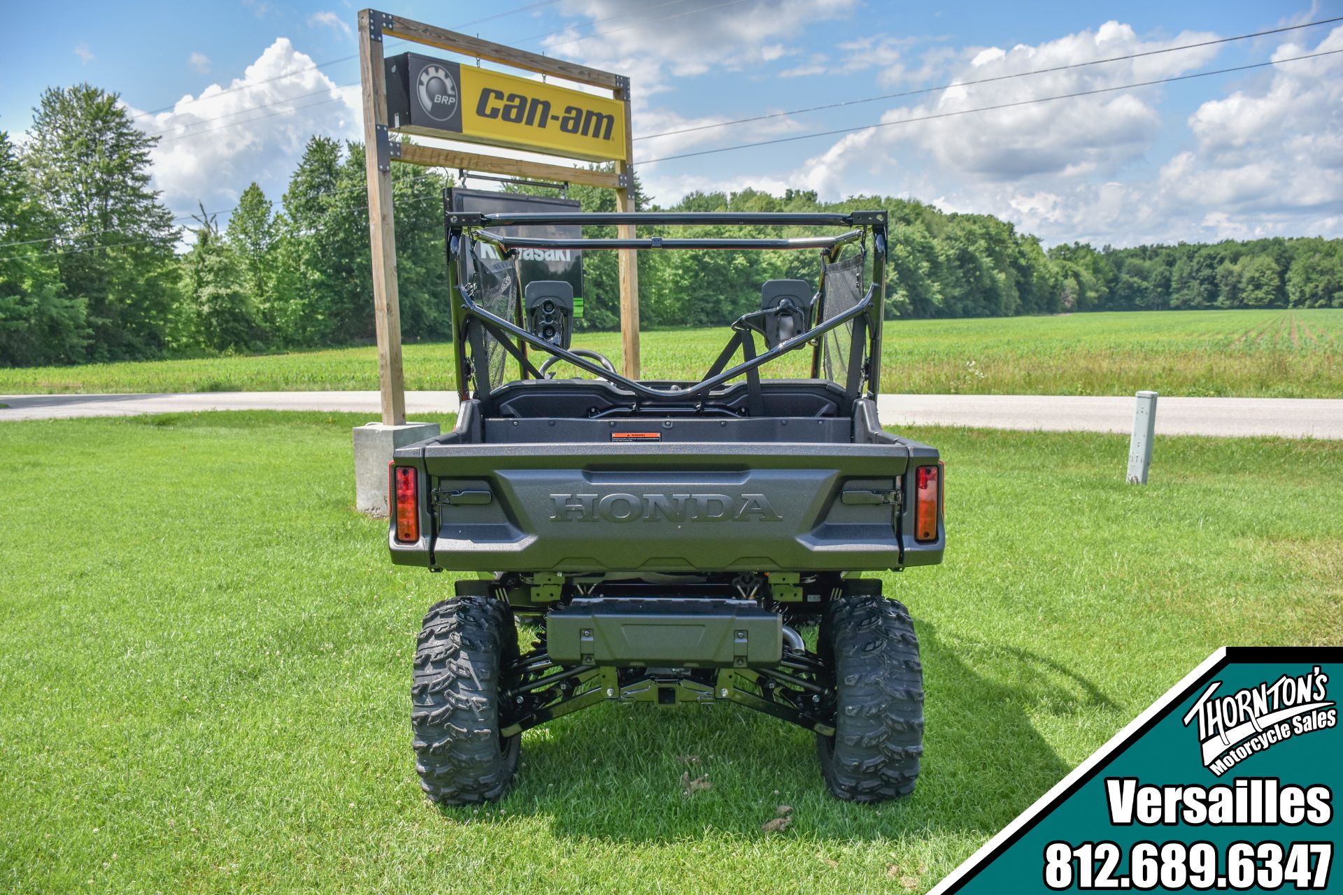 2025 Honda Pioneer 1000 Deluxe 10