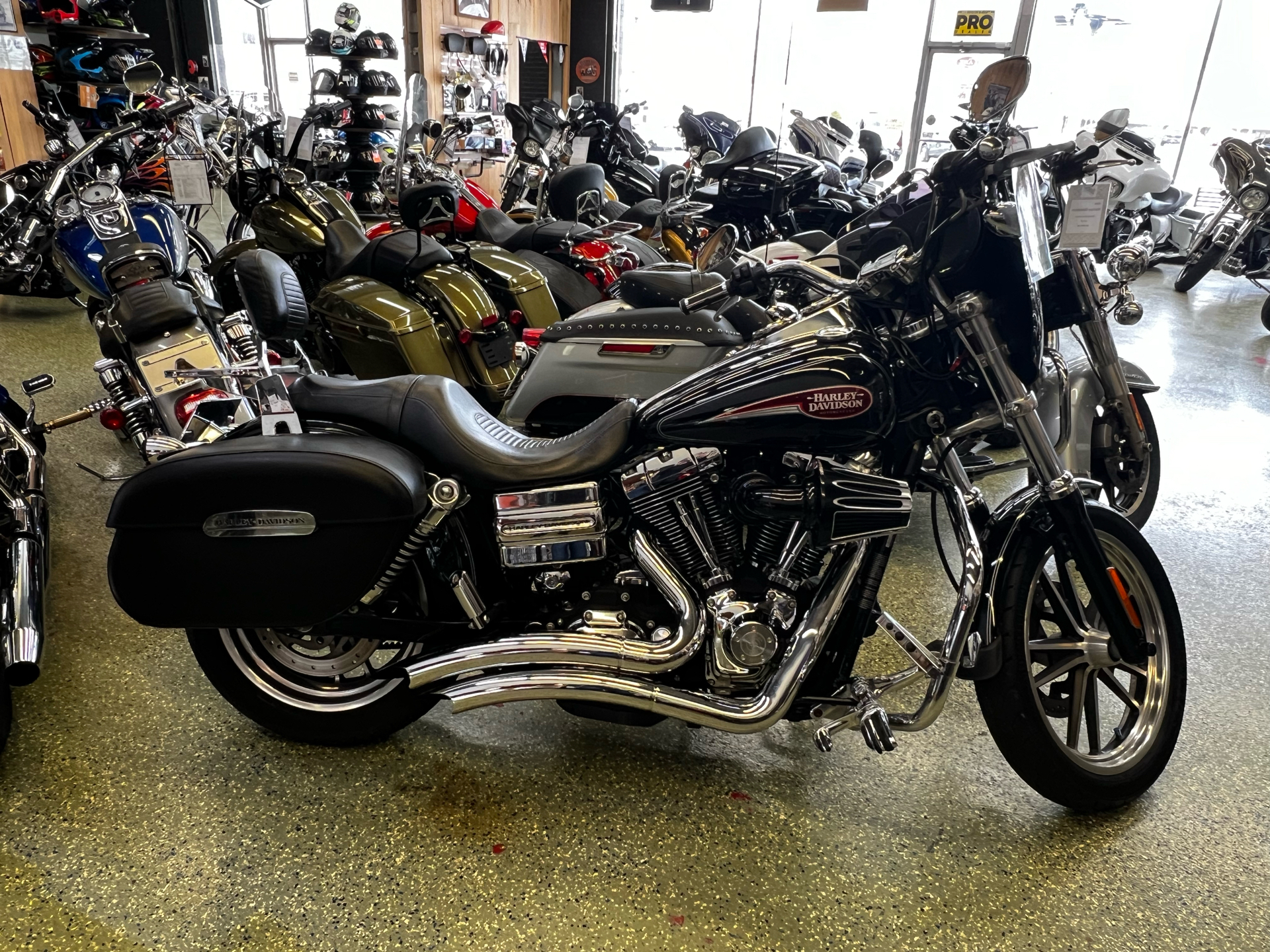 Used 2007 Harley-Davidson Dyna® Low Rider®, Versailles