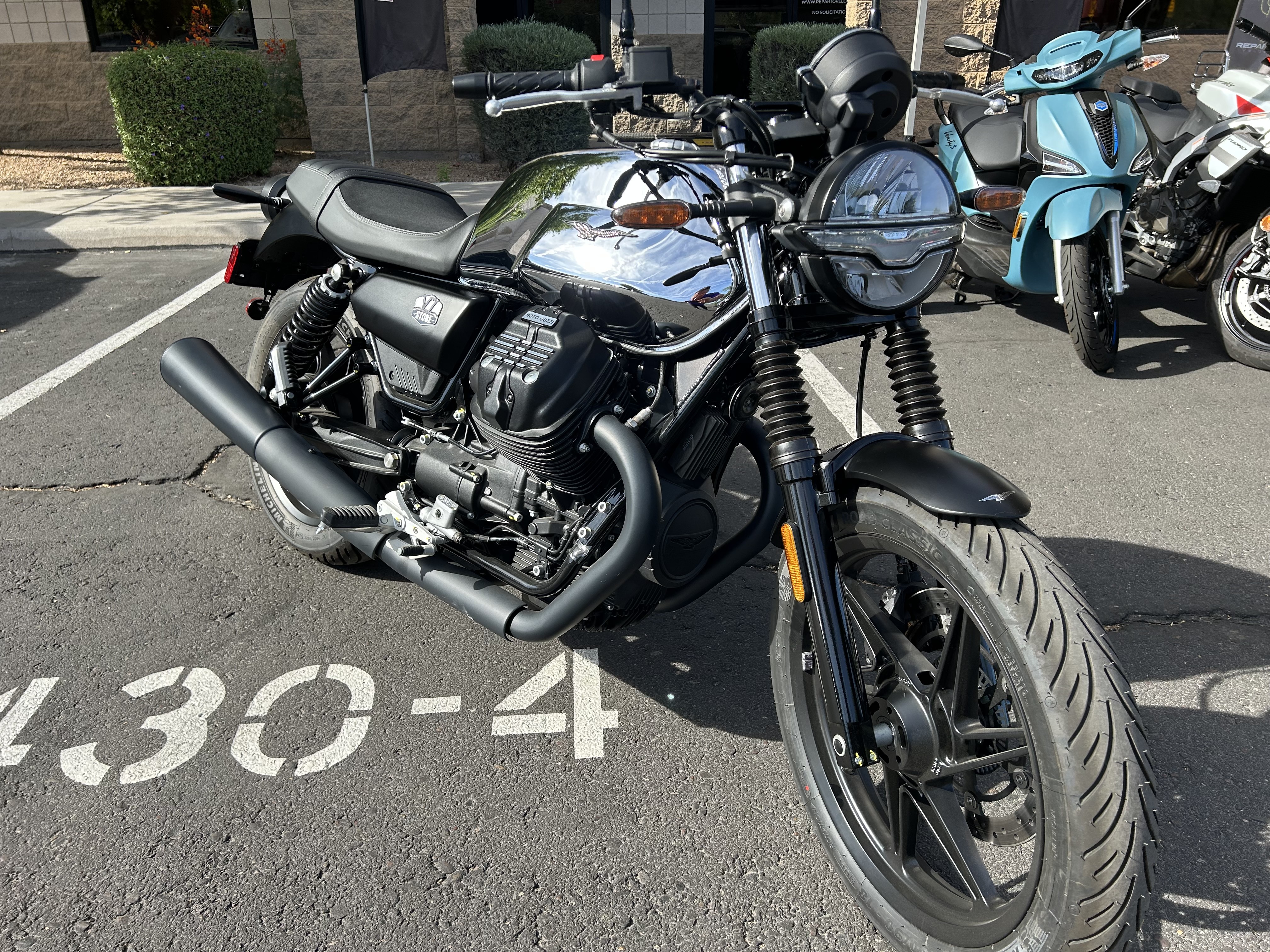 New 2025 Moto Guzzi V7 Stone Chrome Limited, Chandler AZ | Specs