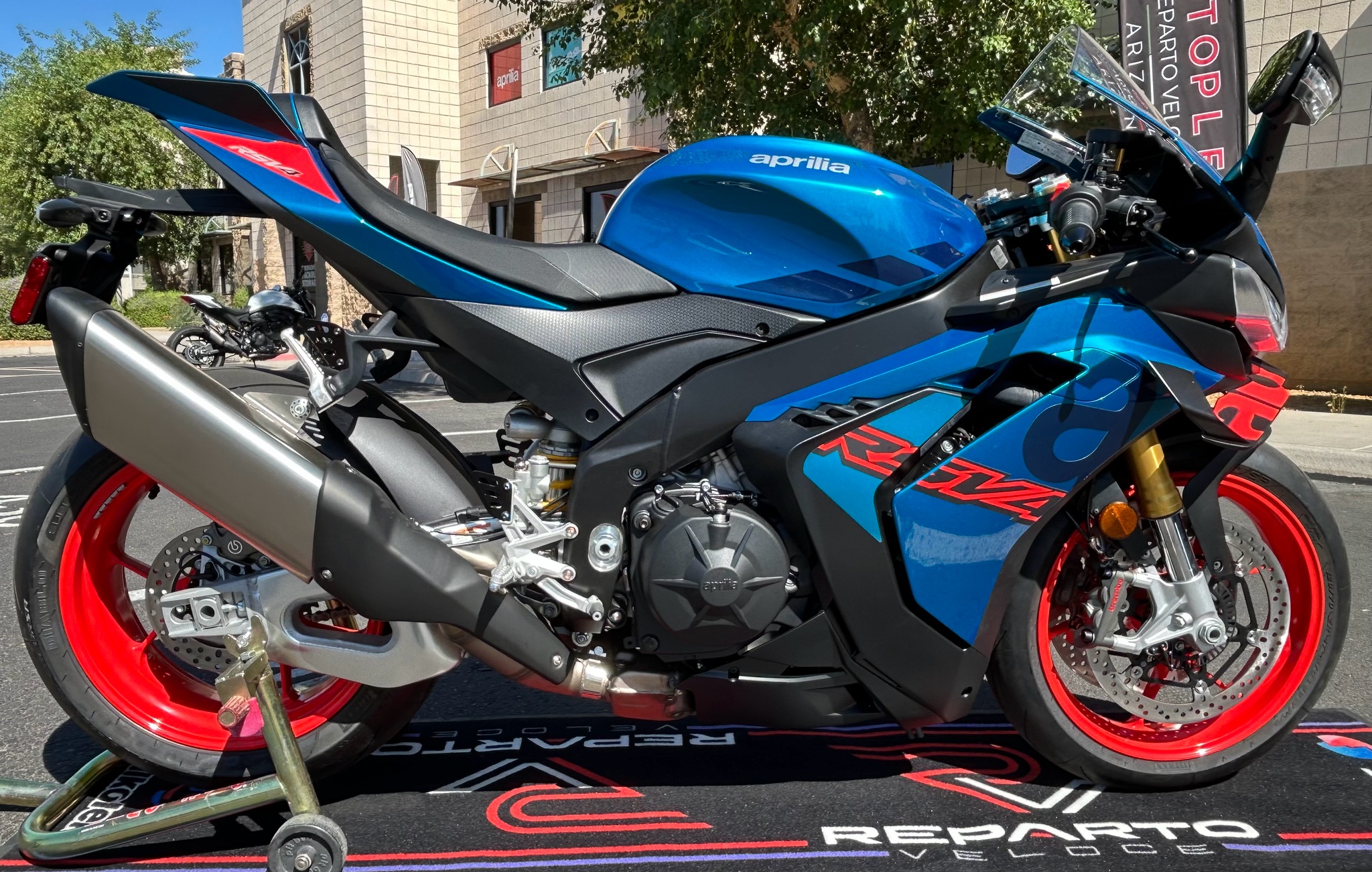 2027 Aprilia RSV4 1100 7