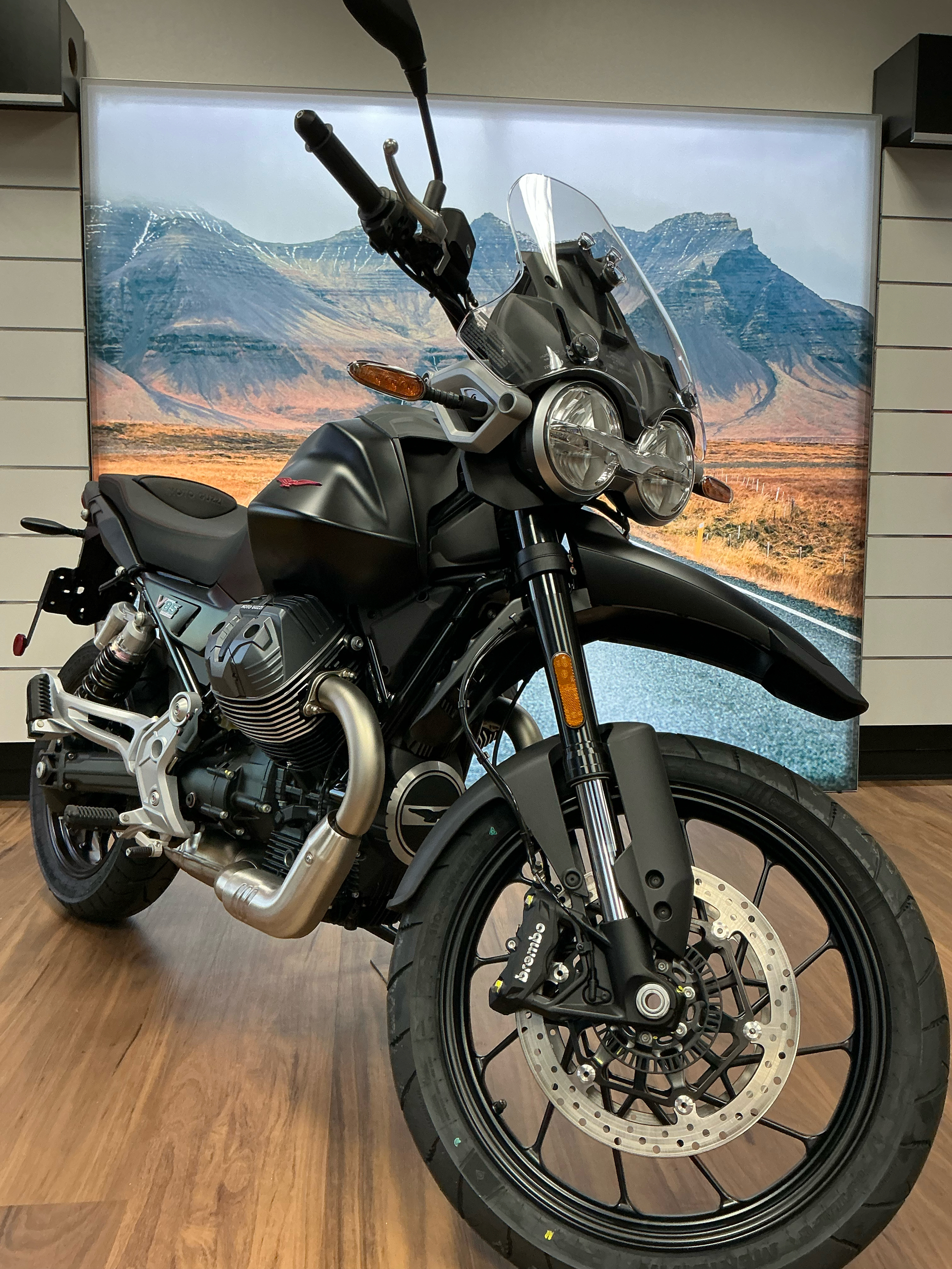 New 2025 Moto Guzzi V85 Strada, Chandler AZ | Specs, Price, Photos