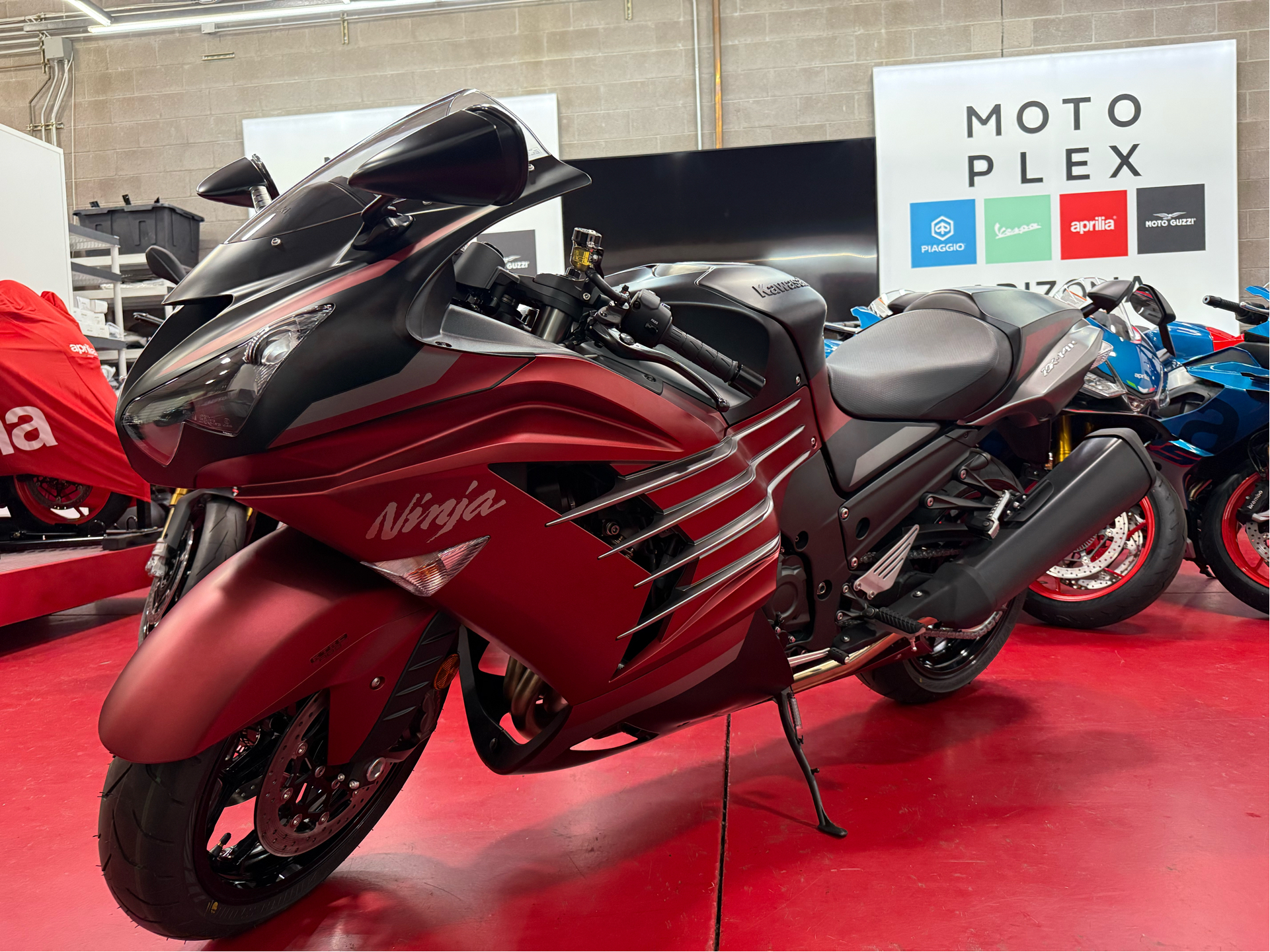 Used 2025 Kawasaki Ninja ZX-14R ABS, Chandler AZ | Specs
