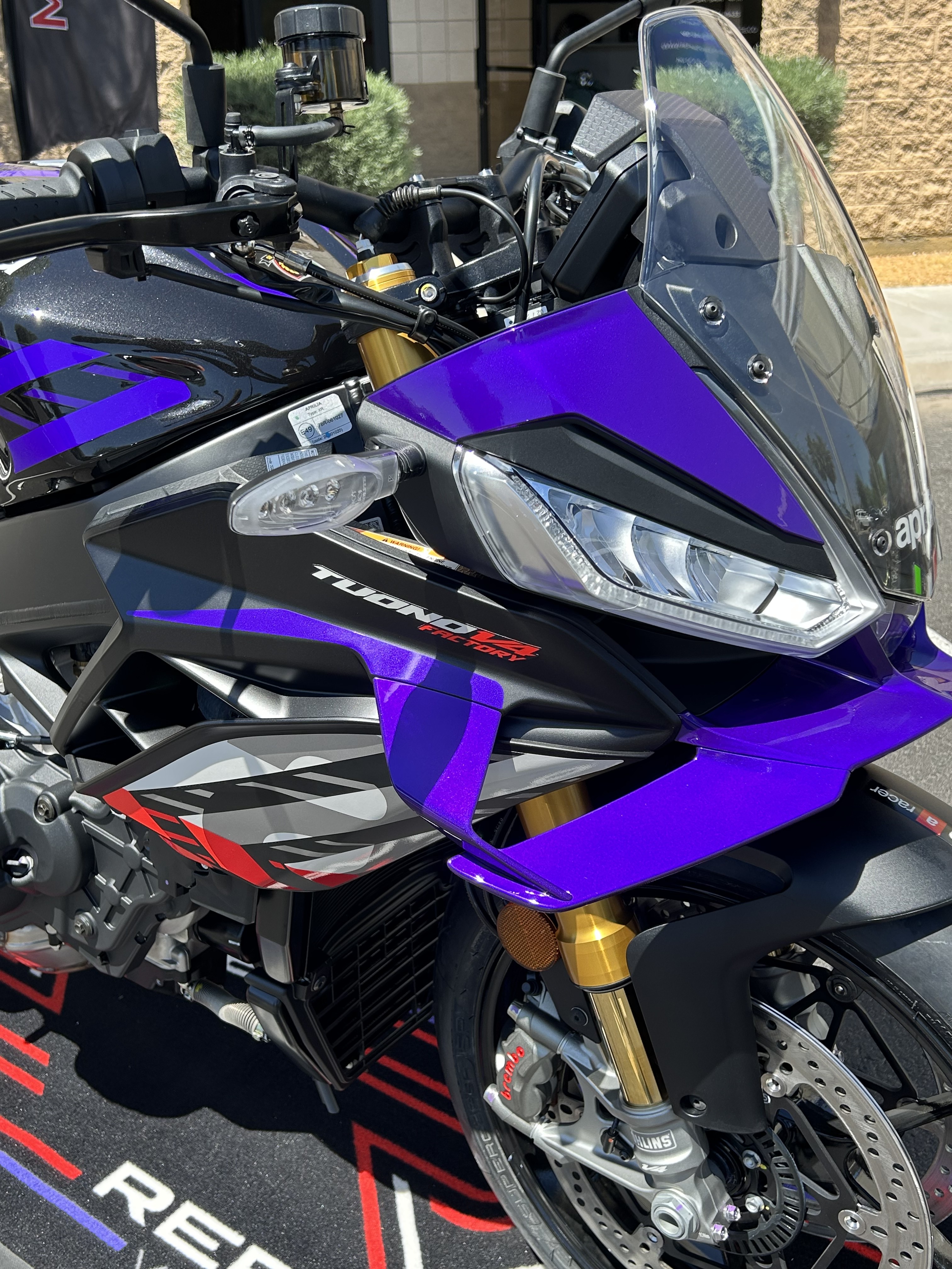 2027 Aprilia Tuono V4 Factory 1100 7