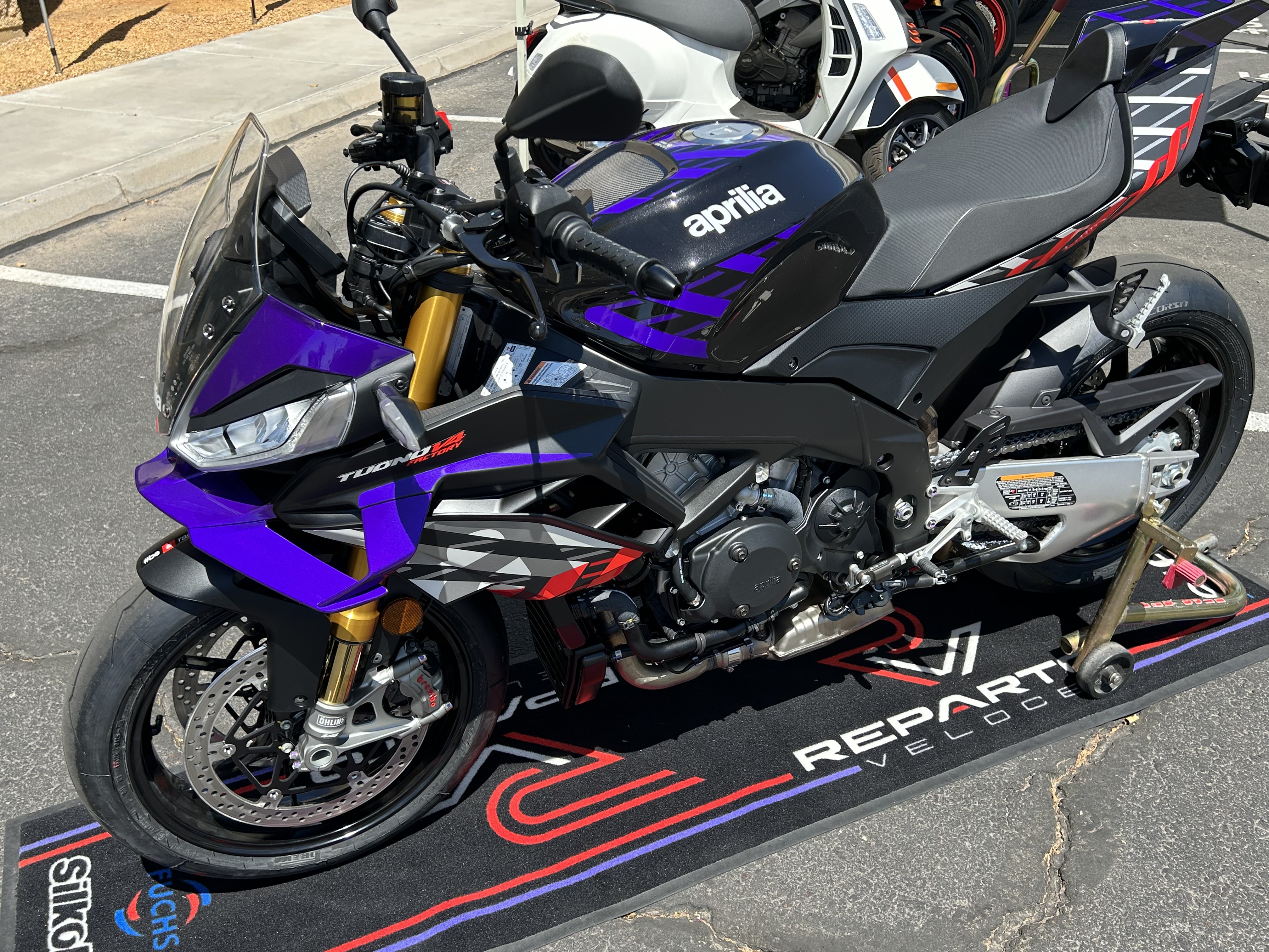 2027 Aprilia Tuono V4 Factory 1100 4