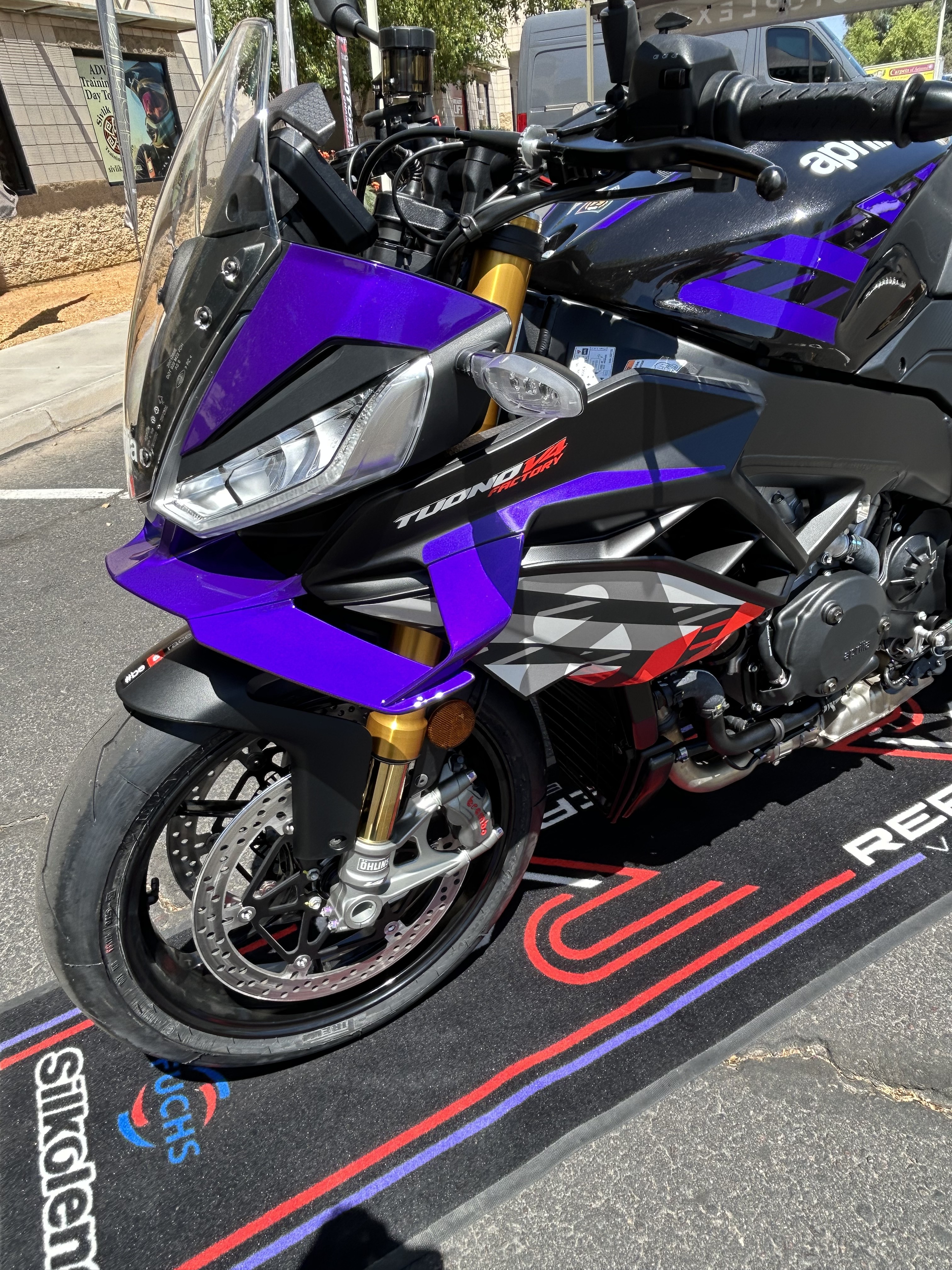 2027 Aprilia Tuono V4 Factory 1100 8