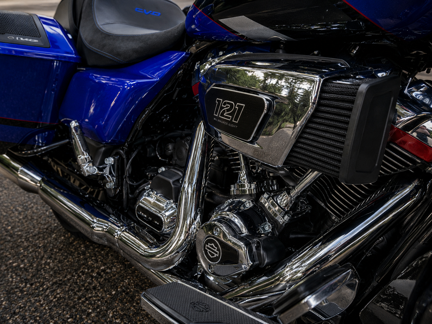 2025 Harley-Davidson CVO Road Glide® 6