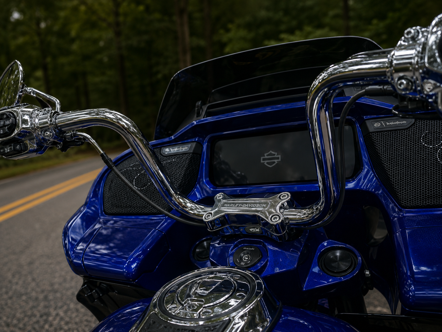 2025 Harley-Davidson CVO Road Glide® 8