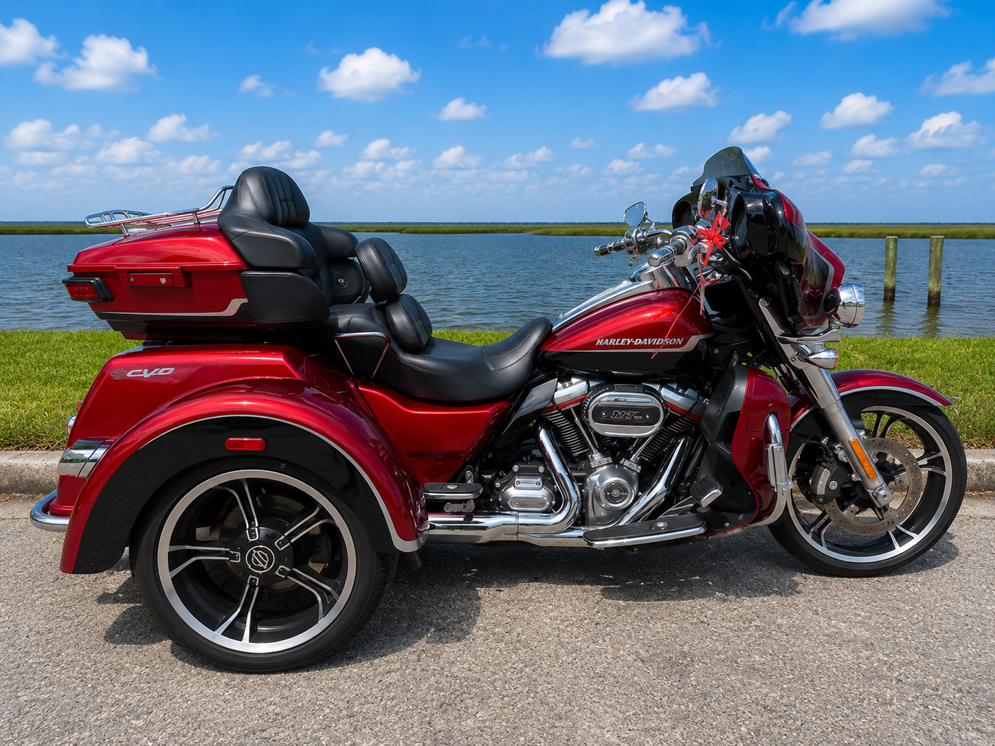 2021 CVO Tri Glide®