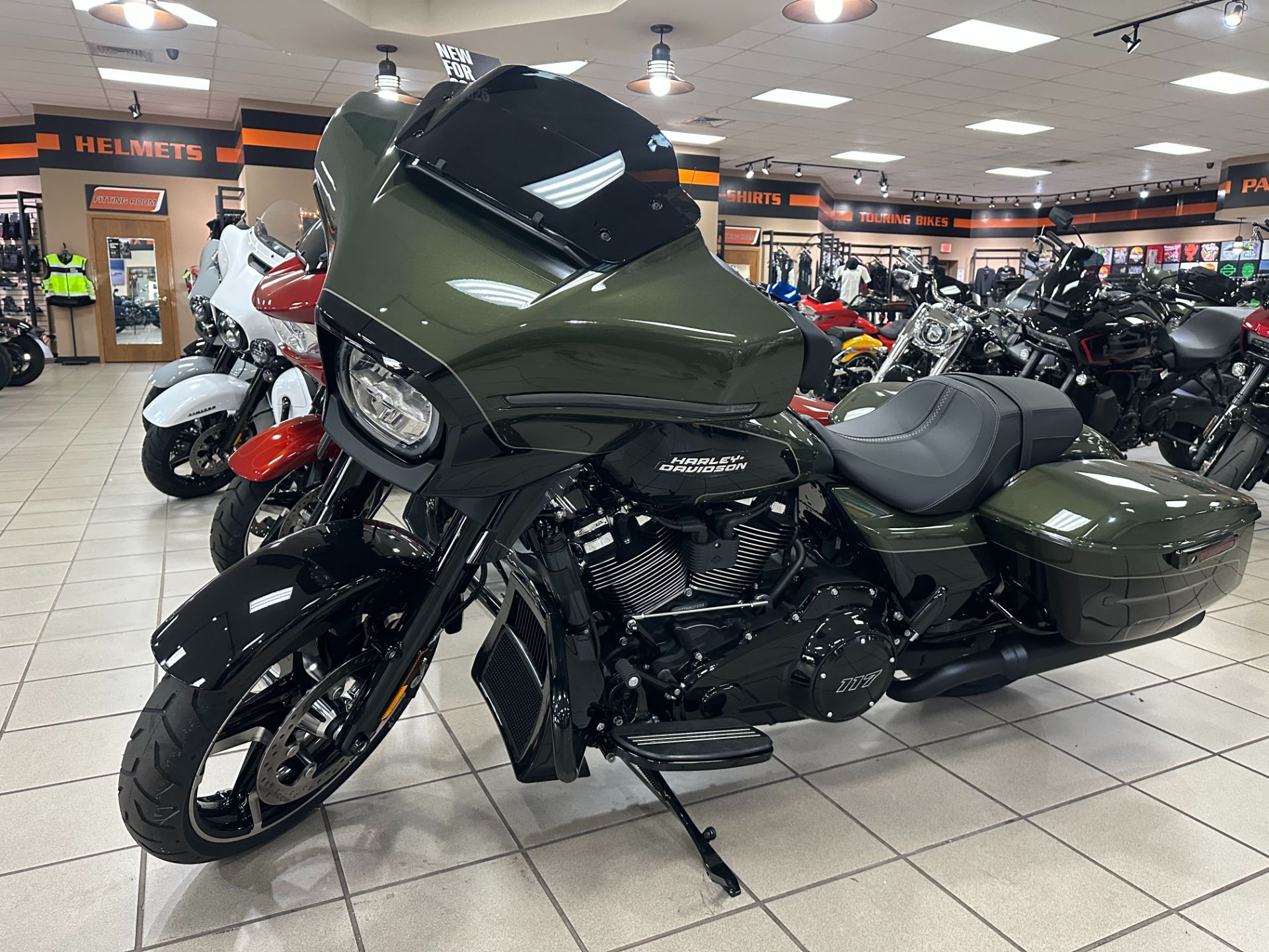 2026 Harley-Davidson Street Glide® 10