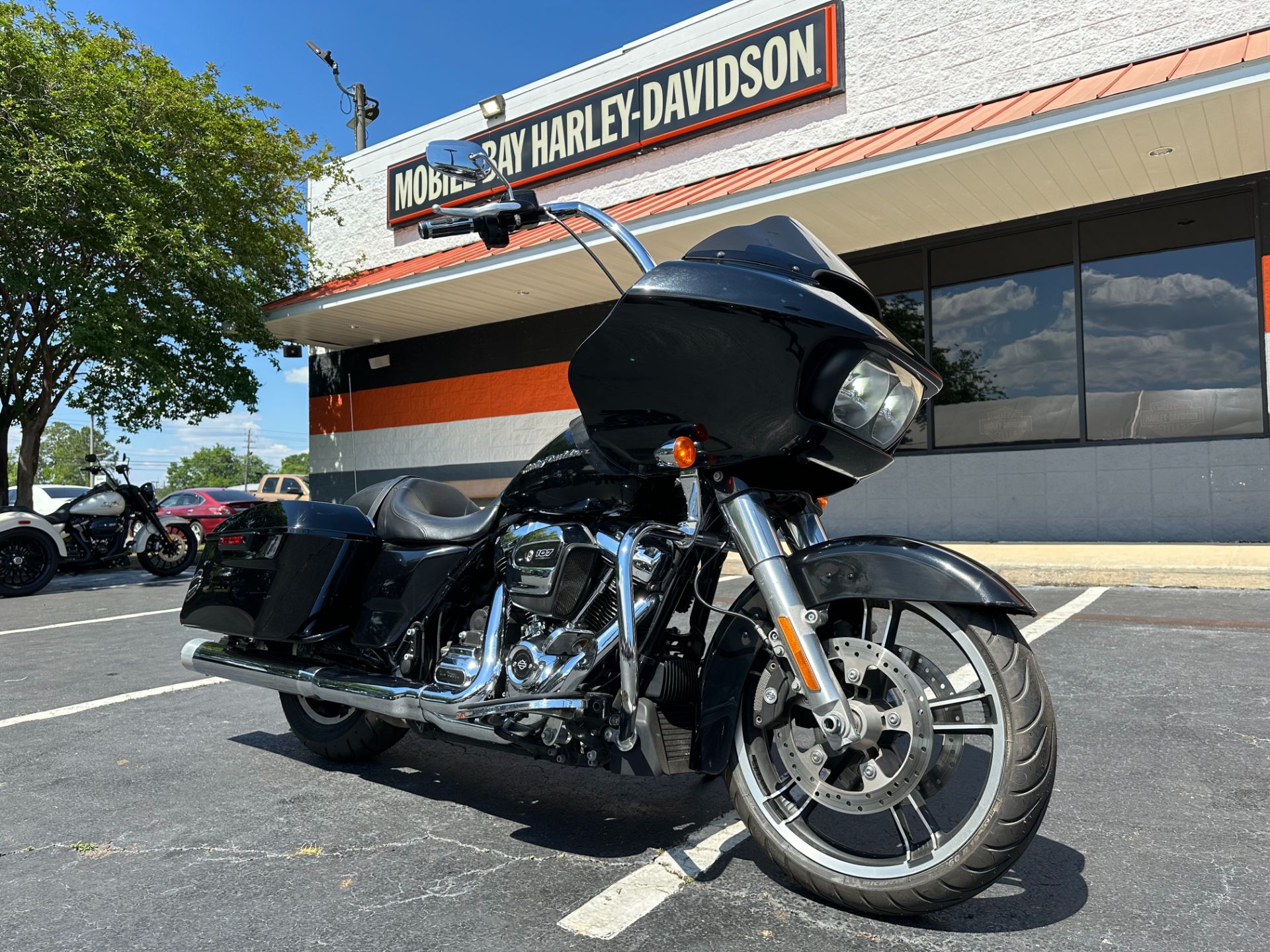 Used 2017 Harley-Davidson Road Glide® Special Vivid Black