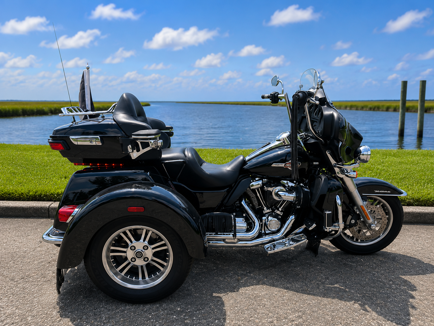 2023 Tri Glide® Ultra