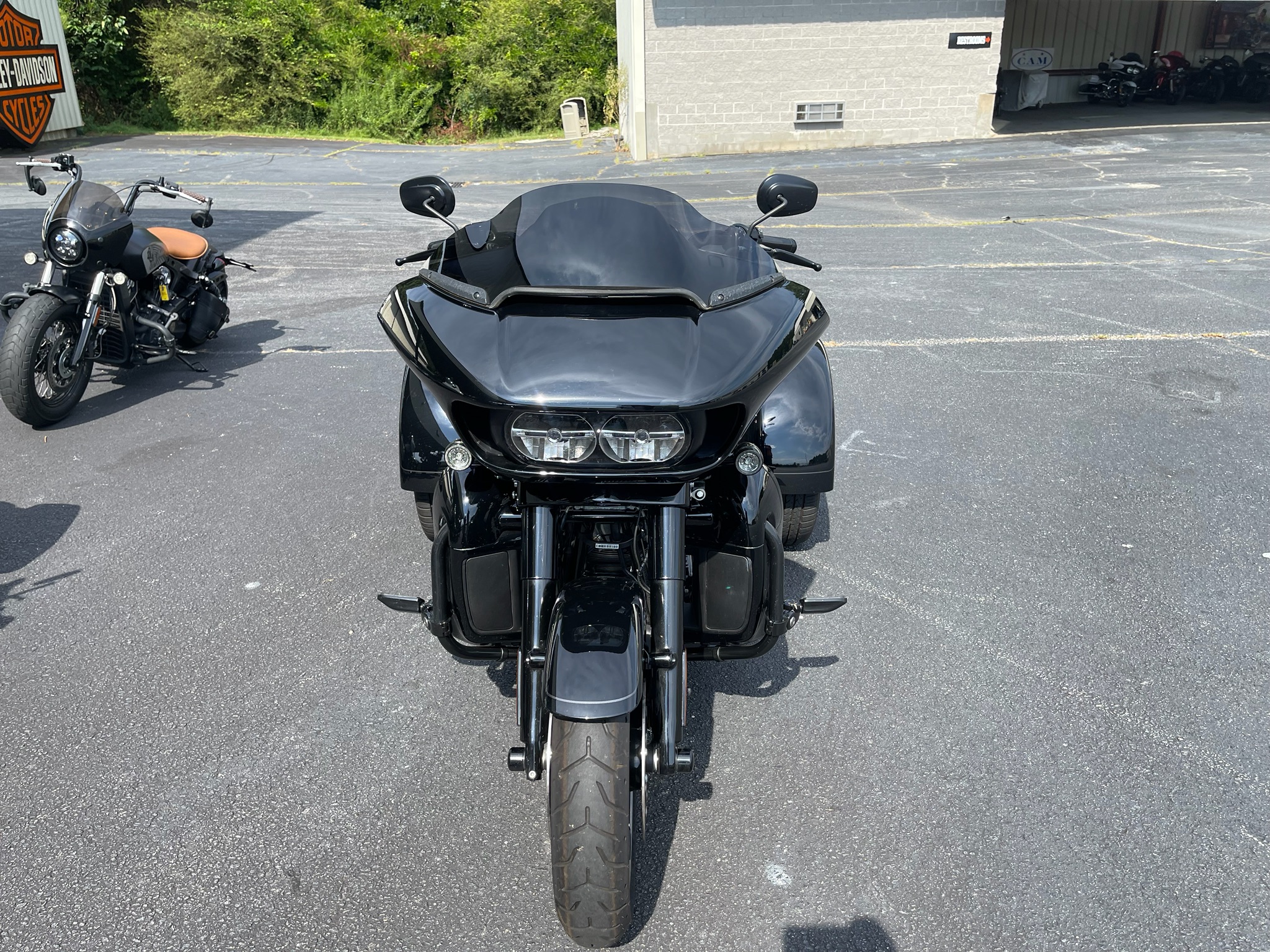 2024 Harley-Davidson Road Glide® 3 11