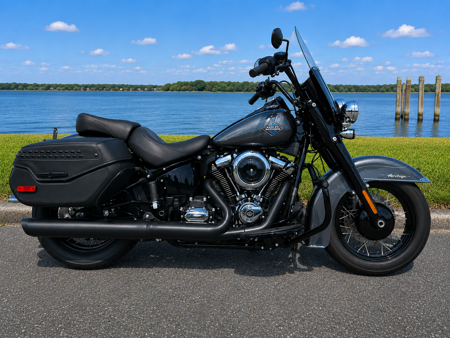2025 Harley-Davidson Heritage Classic 1