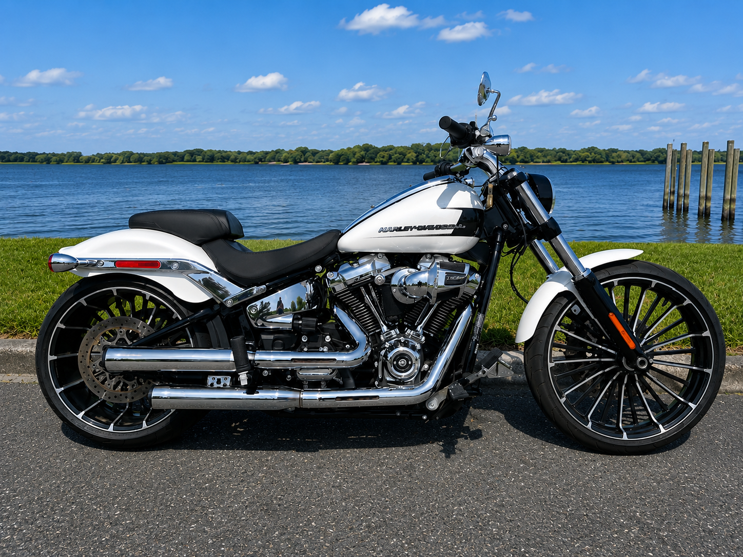 2024 Harley-Davidson Breakout® 1