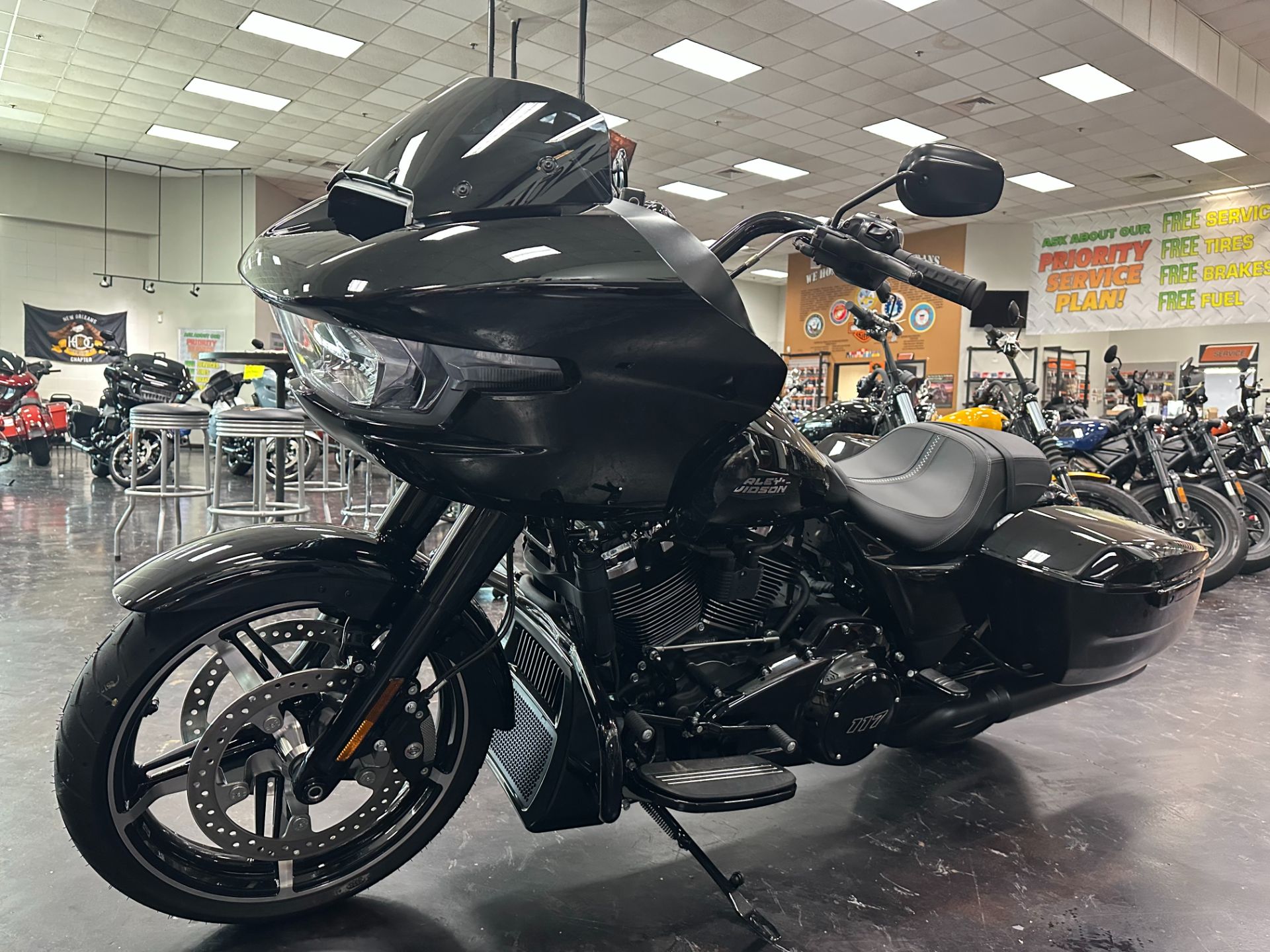 New 2025 Harley-Davidson Road Glide® Vivid Black (Black Finish