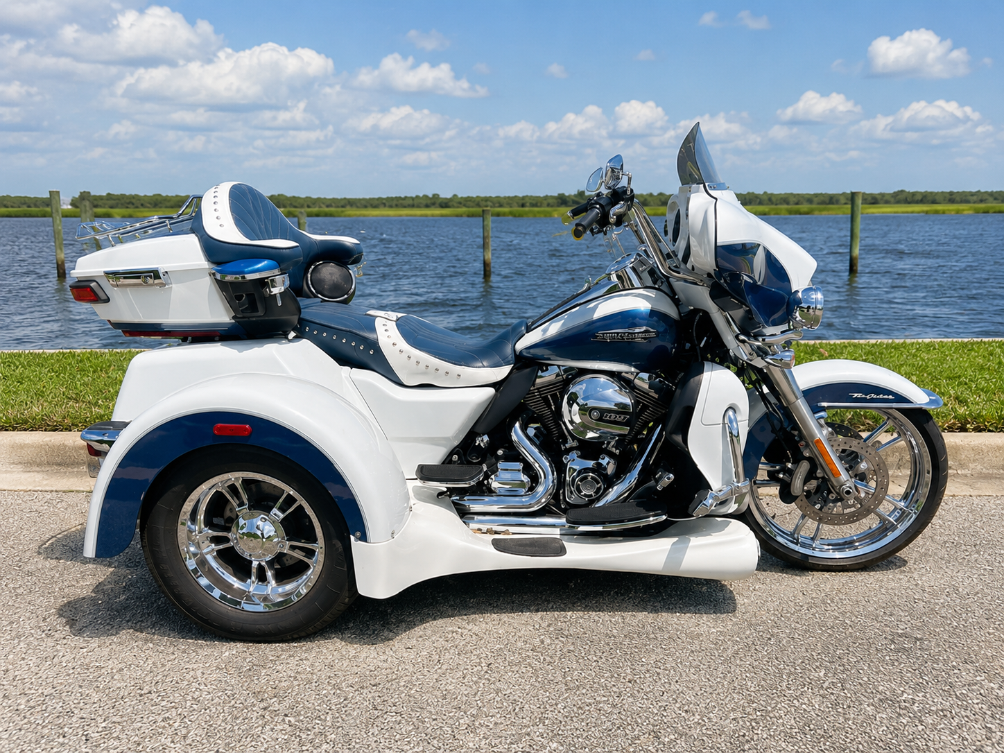 2015 Harley-Davidson Tri Glide® Ultra 1