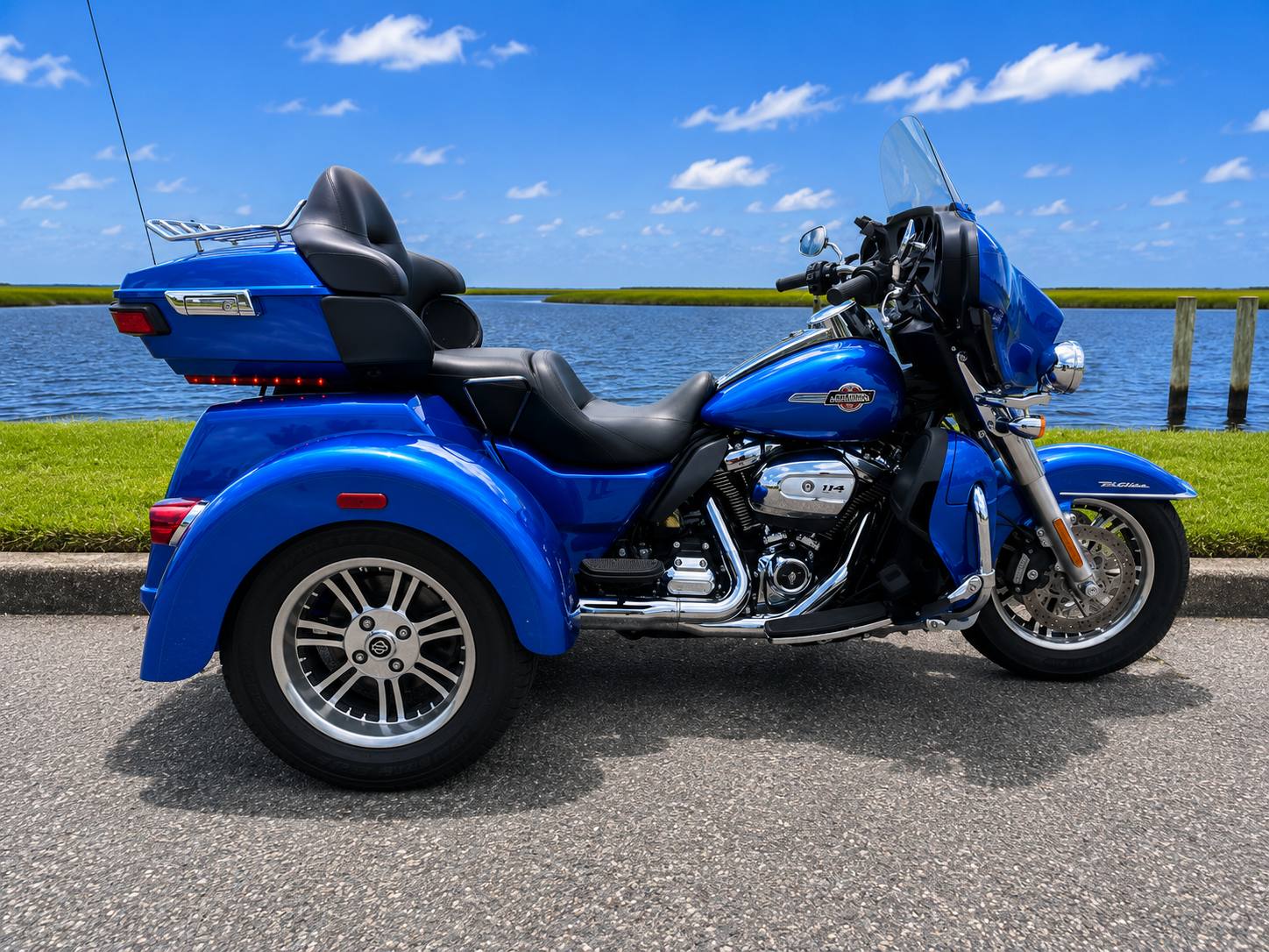2024 Harley-Davidson Tri Glide® Ultra 1