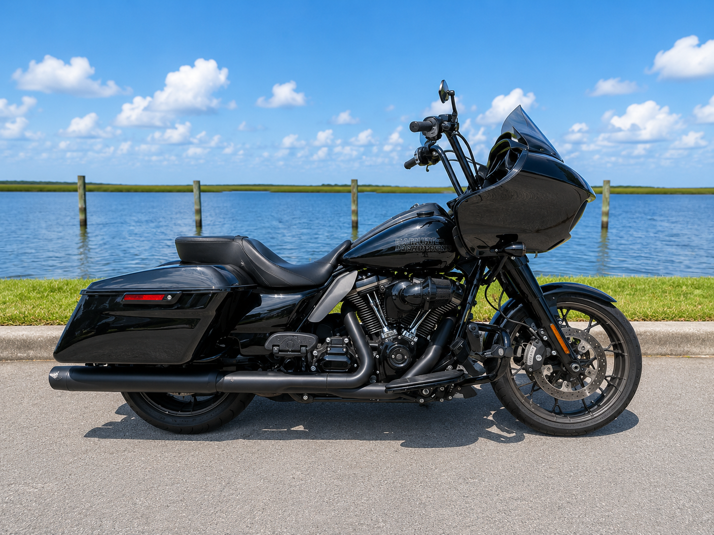 2022 Harley-Davidson Road Glide® ST 1
