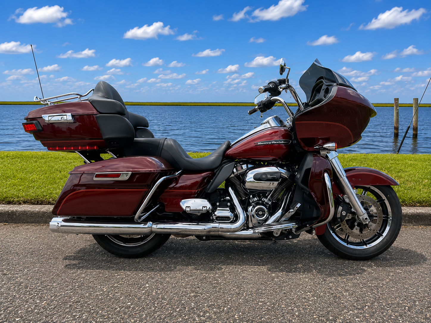 2017 Harley-Davidson Road Glide® Ultra 1