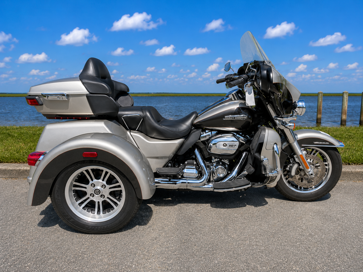 2018 Harley-Davidson Tri Glide® Ultra 1