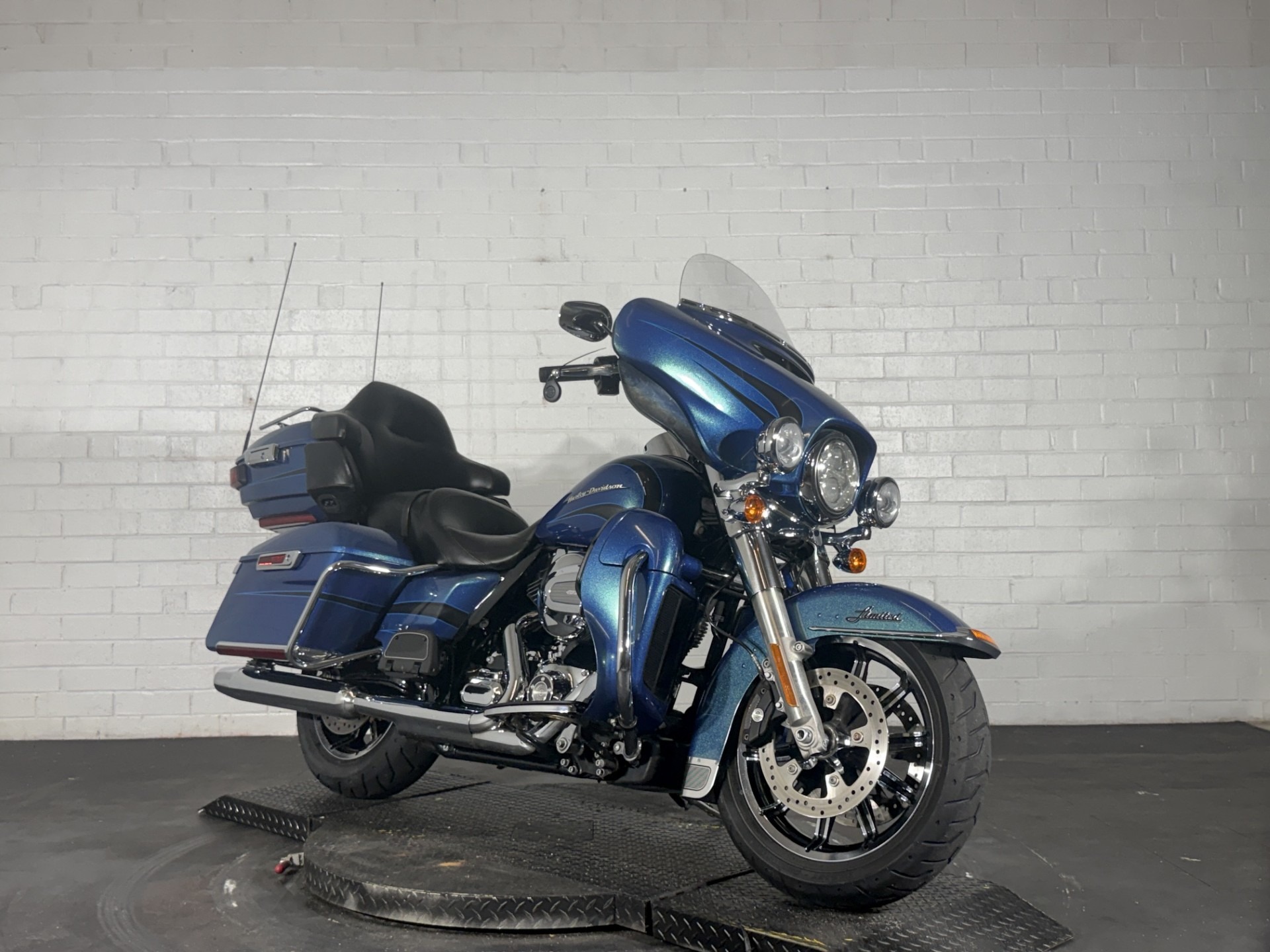 2014 Harley-Davidson Ultra Limited 3