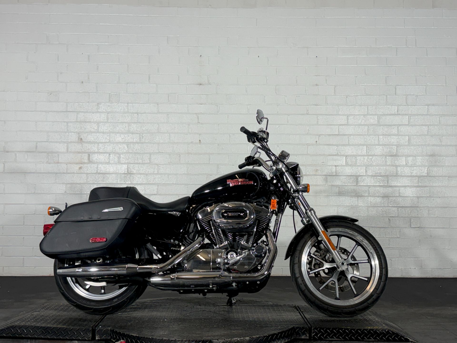 パーレー Used 2016 Harley-Davidson SuperLow® 1200T, Winston Salem NC