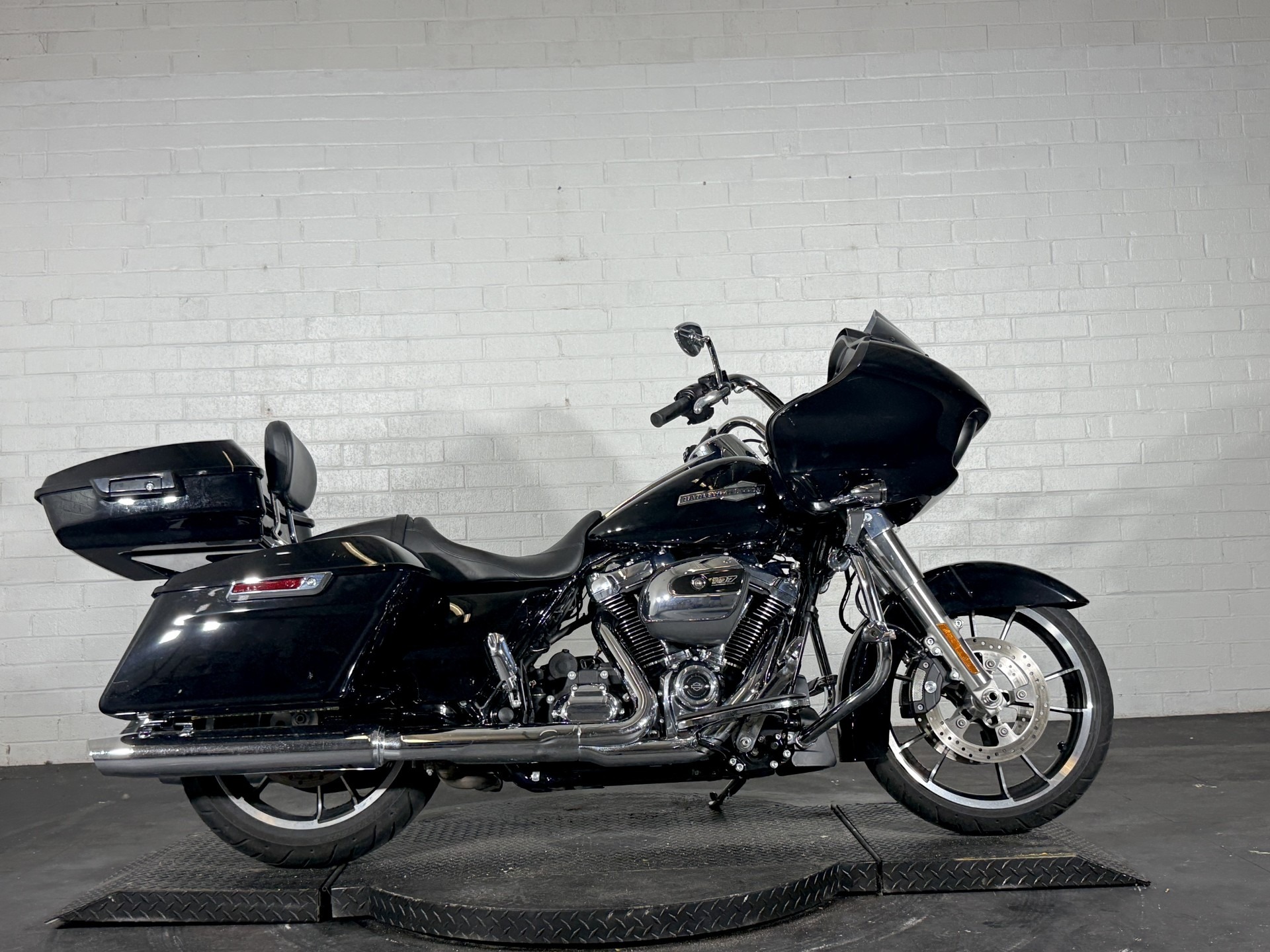 2023 Harley-Davidson Road Glide® 1