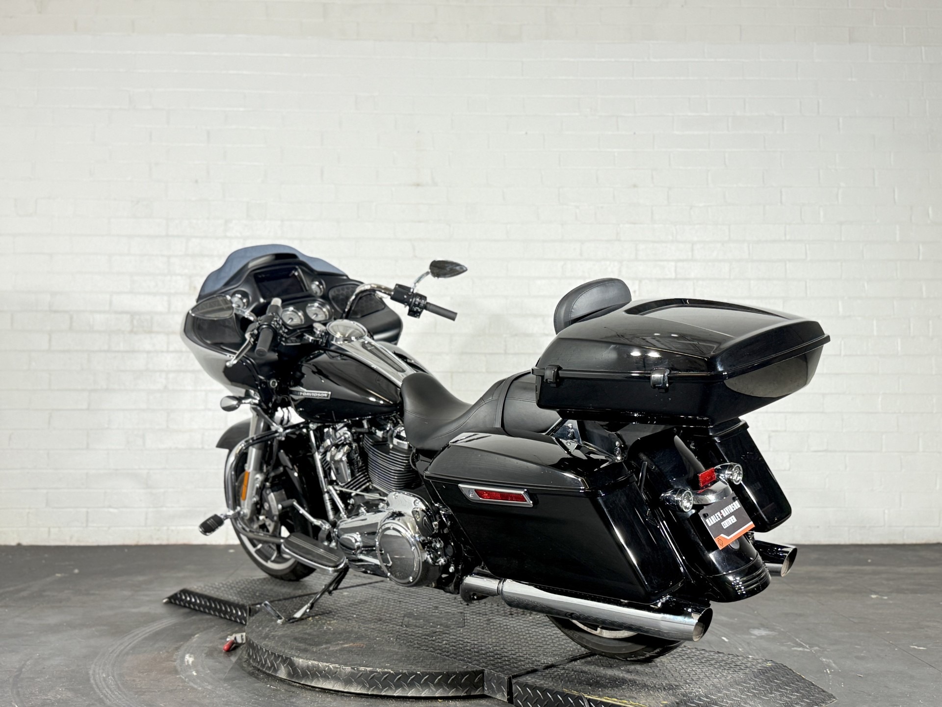 2023 Harley-Davidson Road Glide® 6