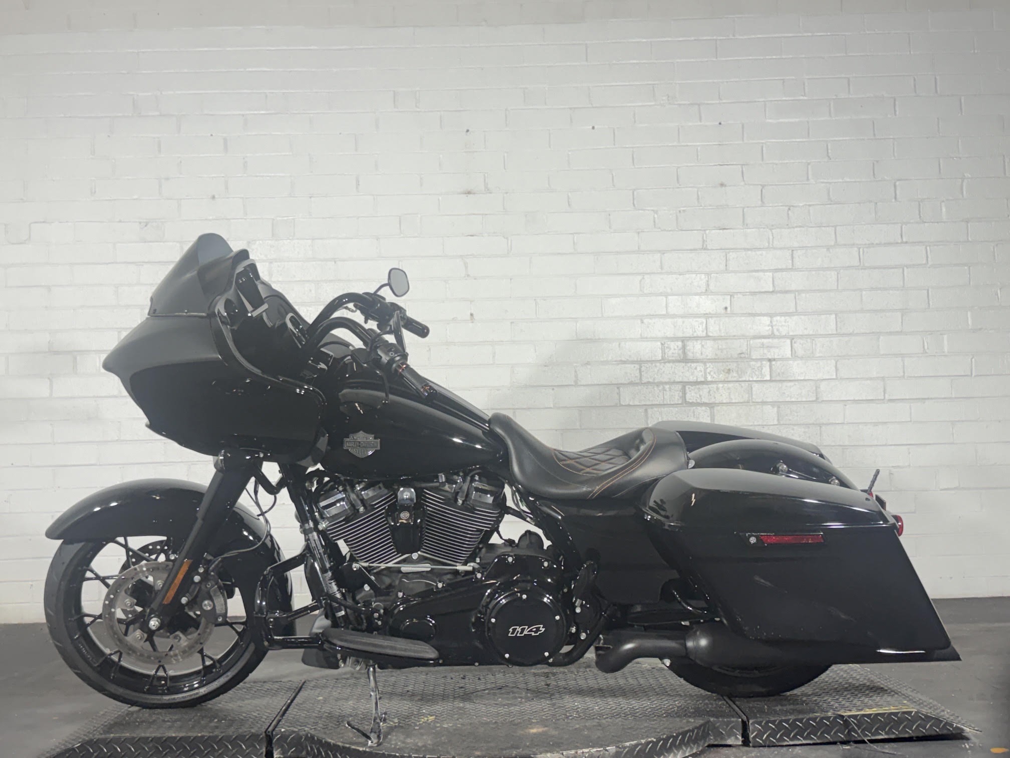 2023 Harley-Davidson Road Glide® Special 8