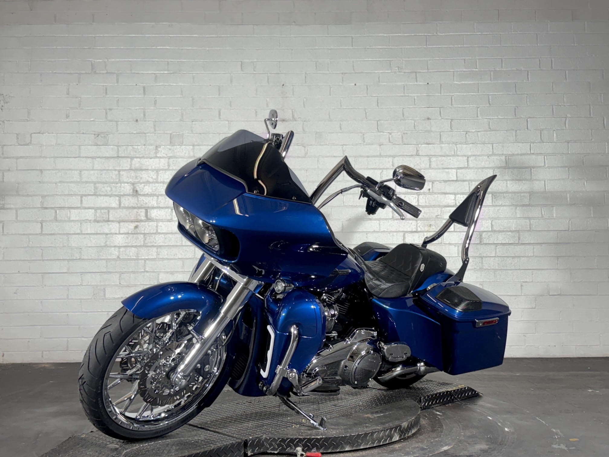 2022 Harley-Davidson Road Glide® 7