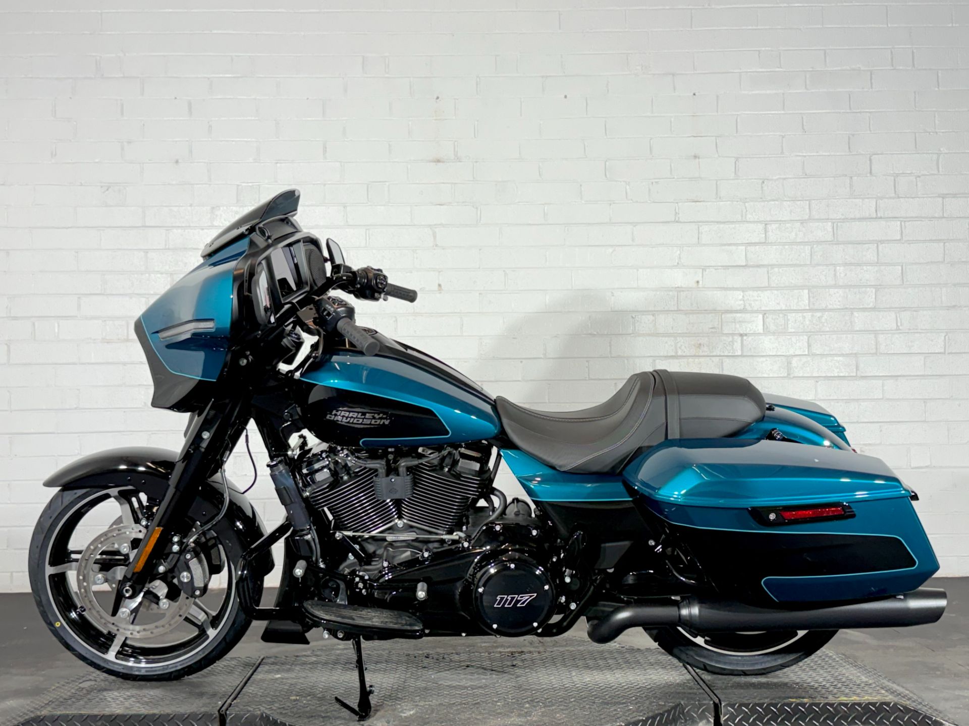 2026 Harley-Davidson Street Glide® 8